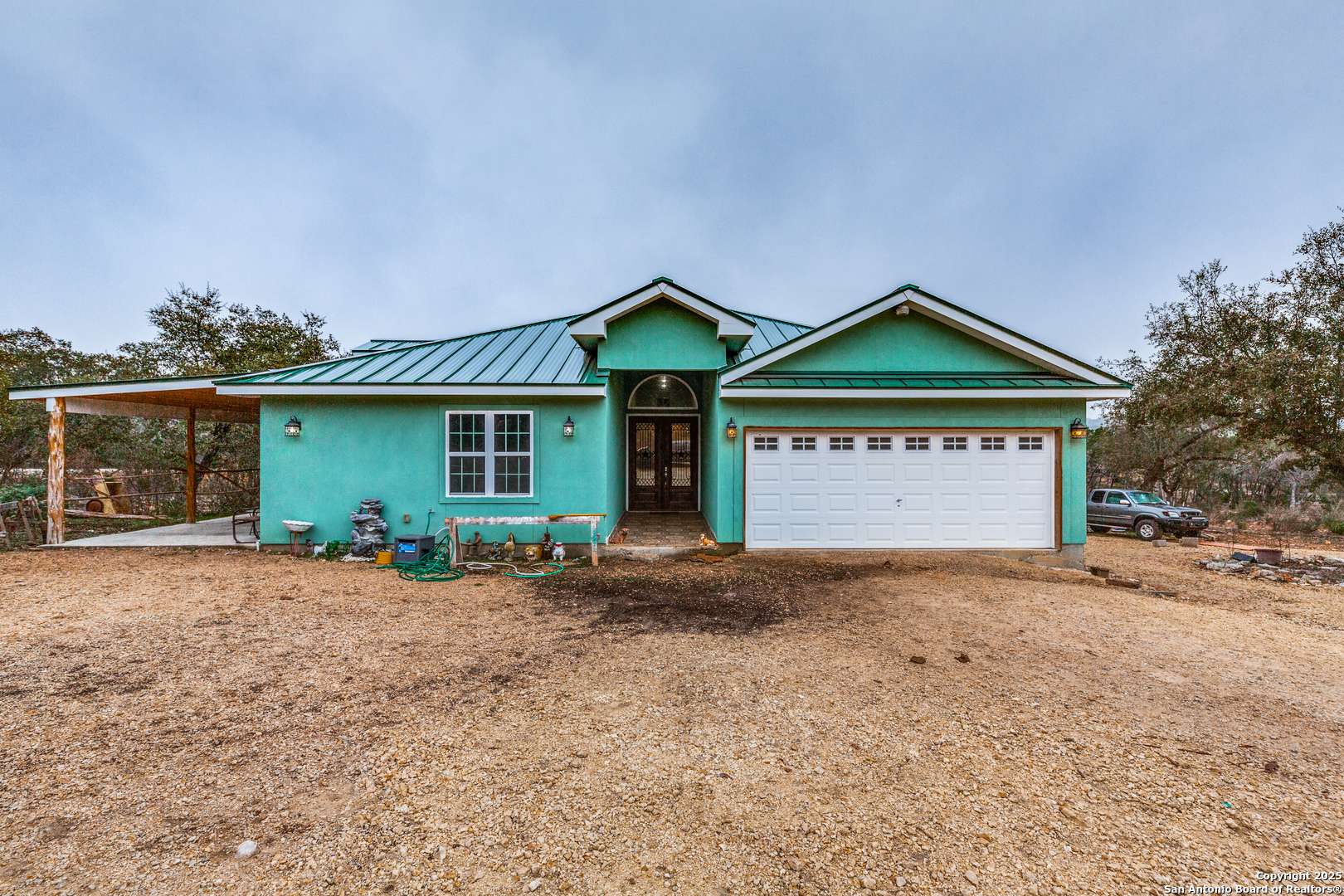 Hondo, TX 78861,285 CR 2471