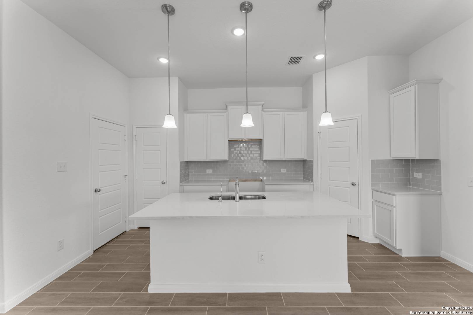 Floresville, TX 78114-0106,116 Reno Trail