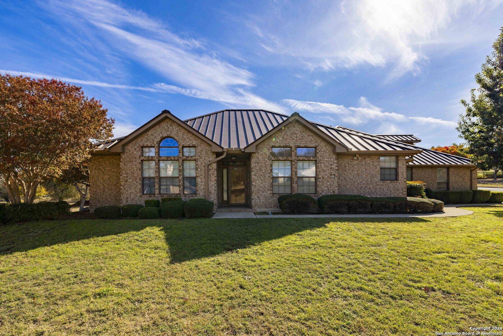 Kerrville, TX 78028-6519,100 BRAEBURN CIR