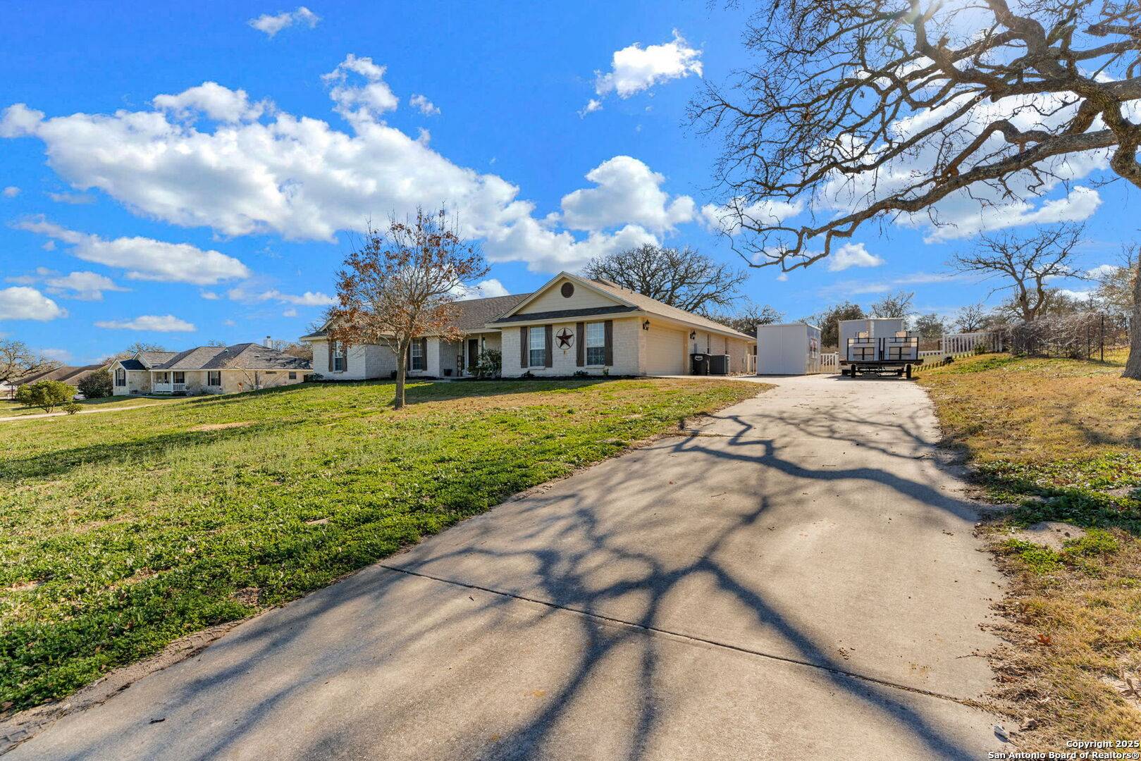 La Vernia, TX 78121,1213 Hillside Oaks