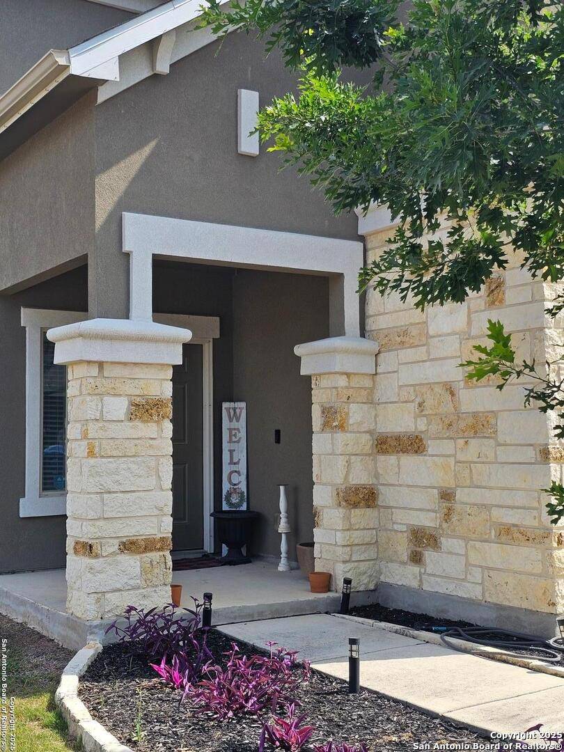 San Antonio, TX 78266,5726 CHESTNUT XING
