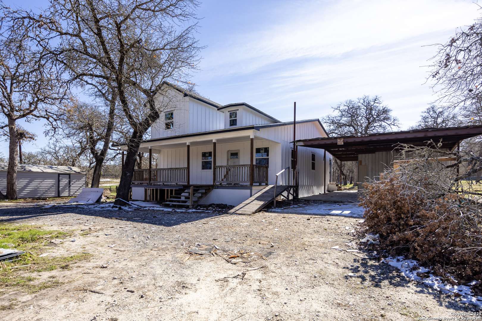 Seguin, TX 78155-9613,625 CAPOTE OAKS DR