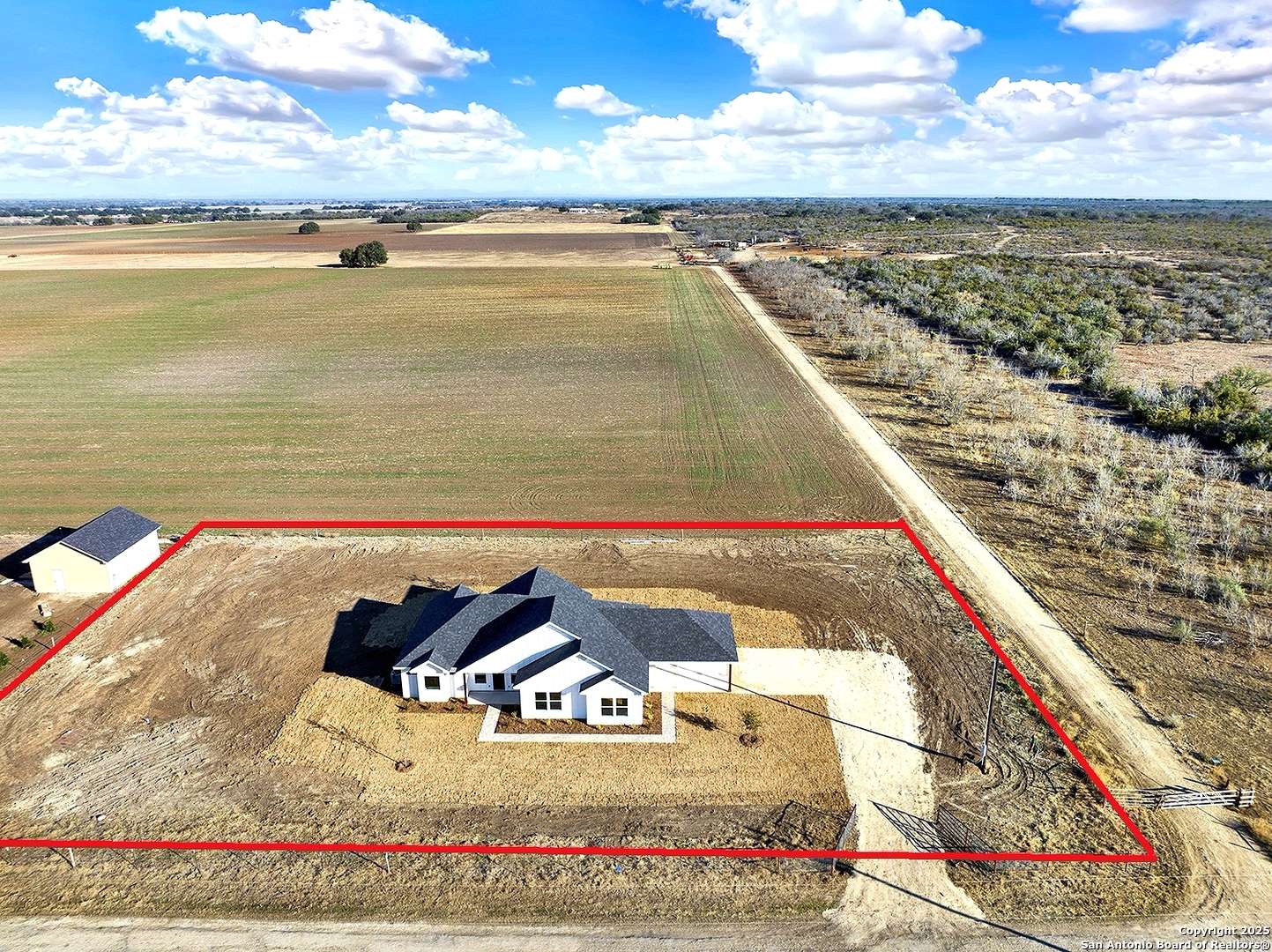 Dhanis, TX 78850,223 county road 4201