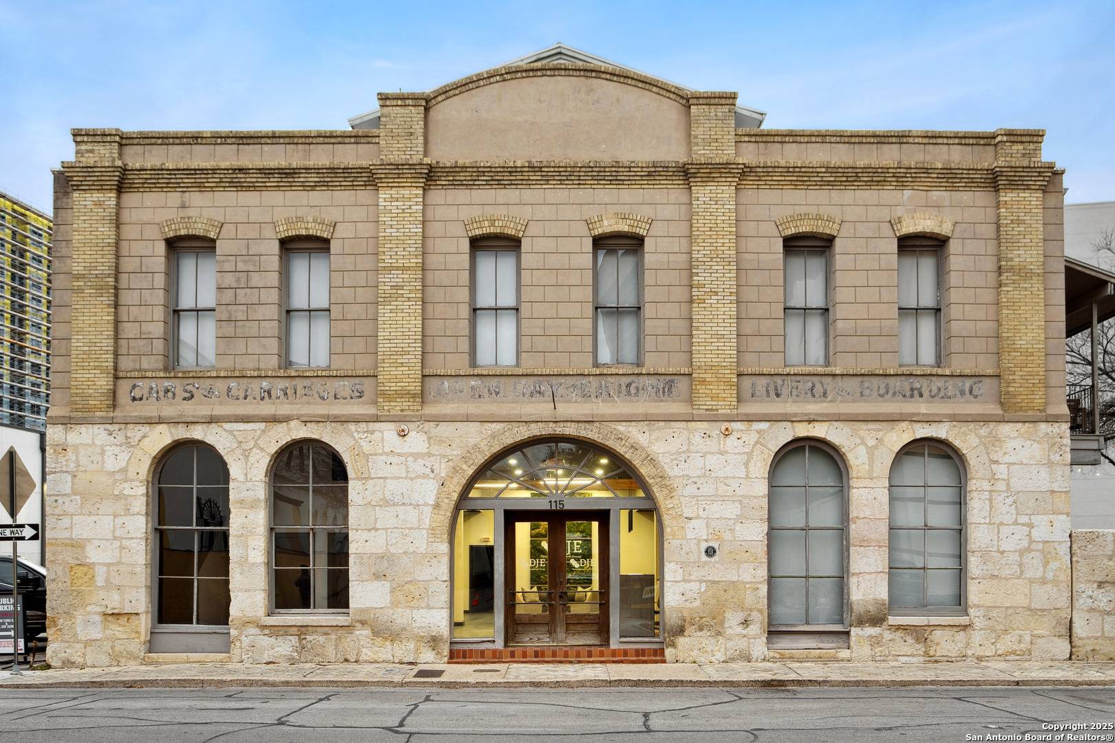 San Antonio, TX 78205,115 Camaron St