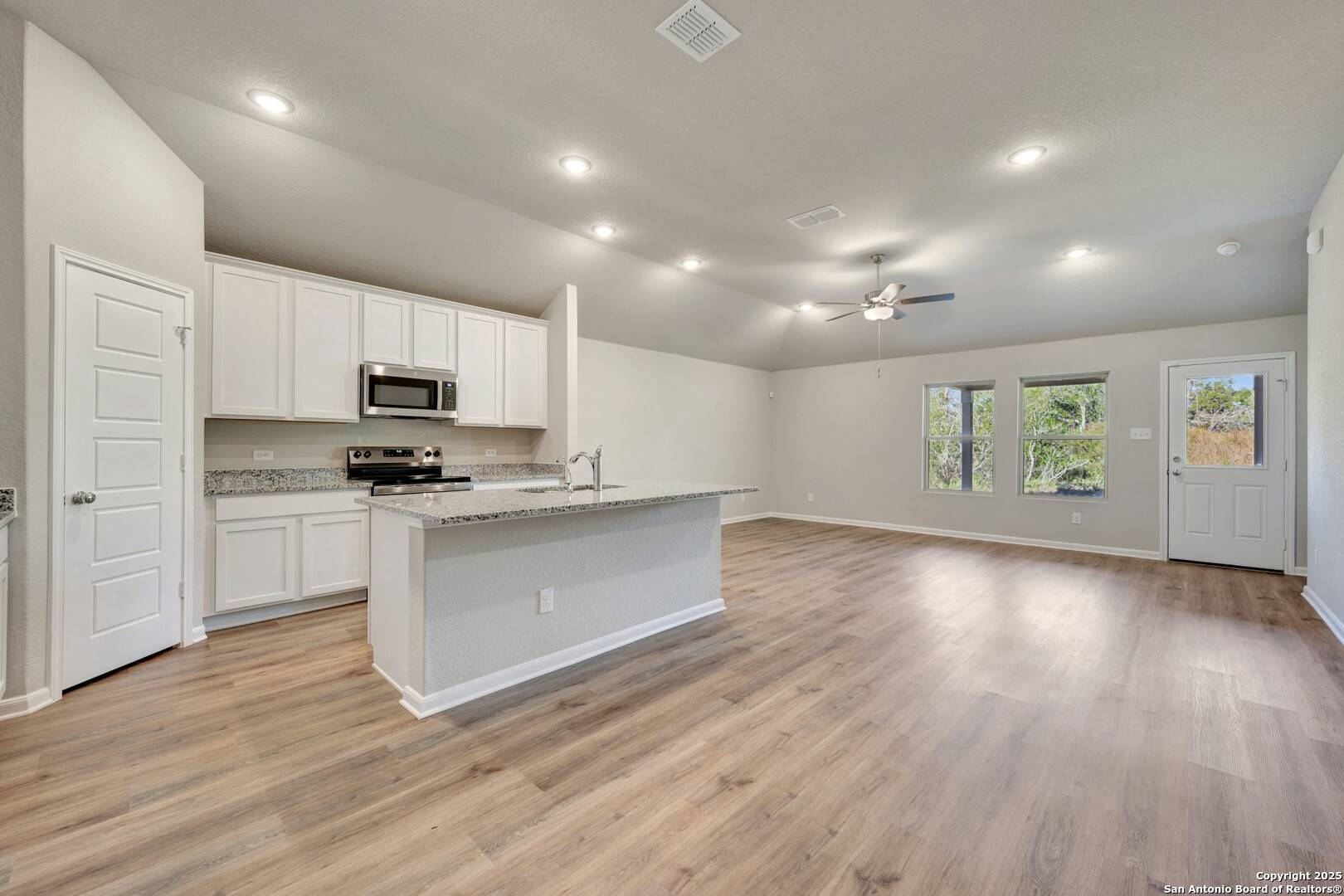 San Antonio, TX 78264,21215 Jordans Ranch Way