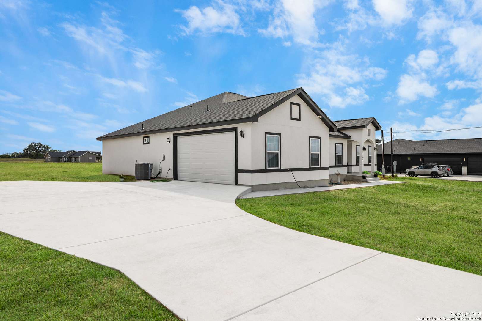 Floresville, TX 78114-0059,105 Hidden Cove