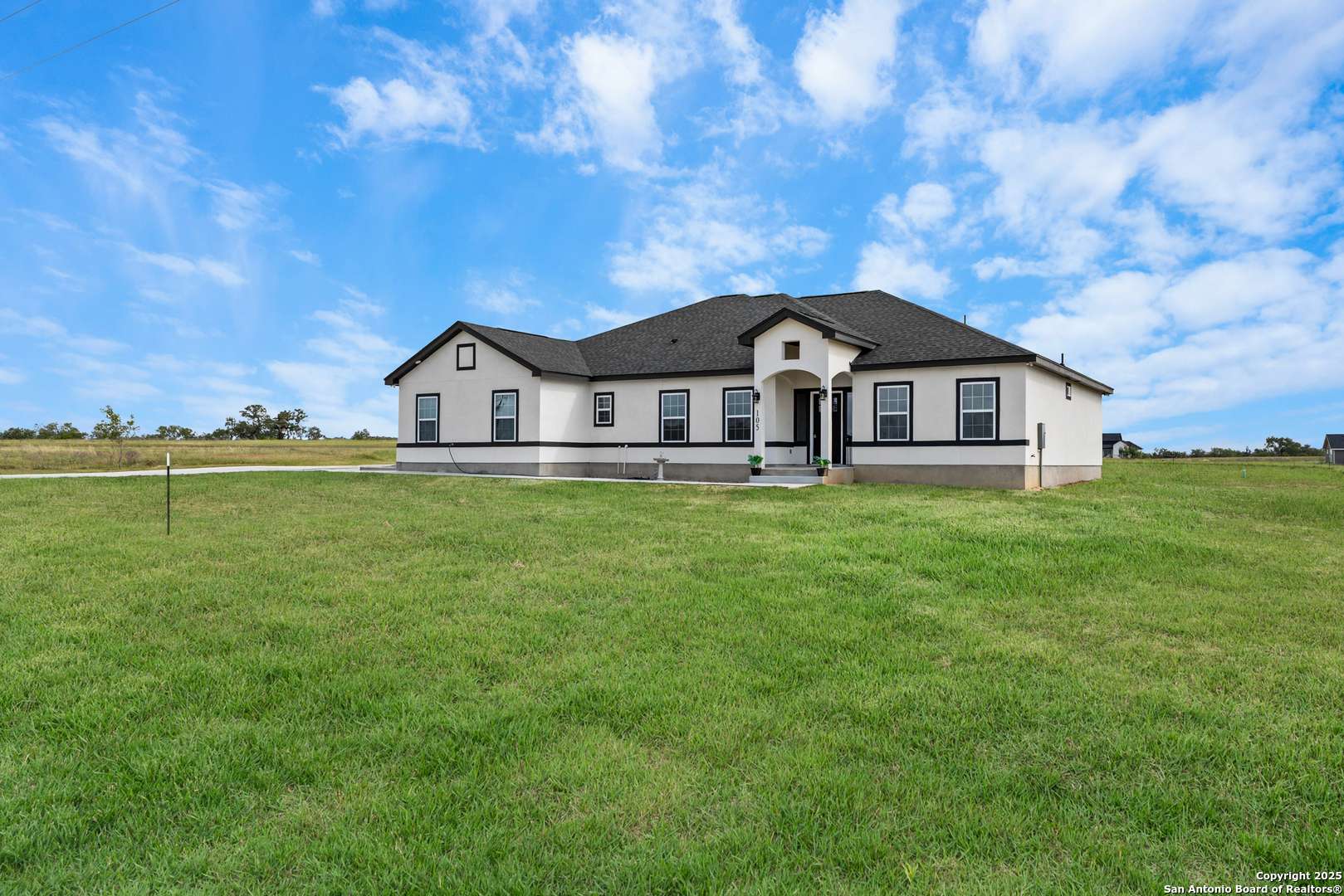 Floresville, TX 78114-0059,105 Hidden Cove