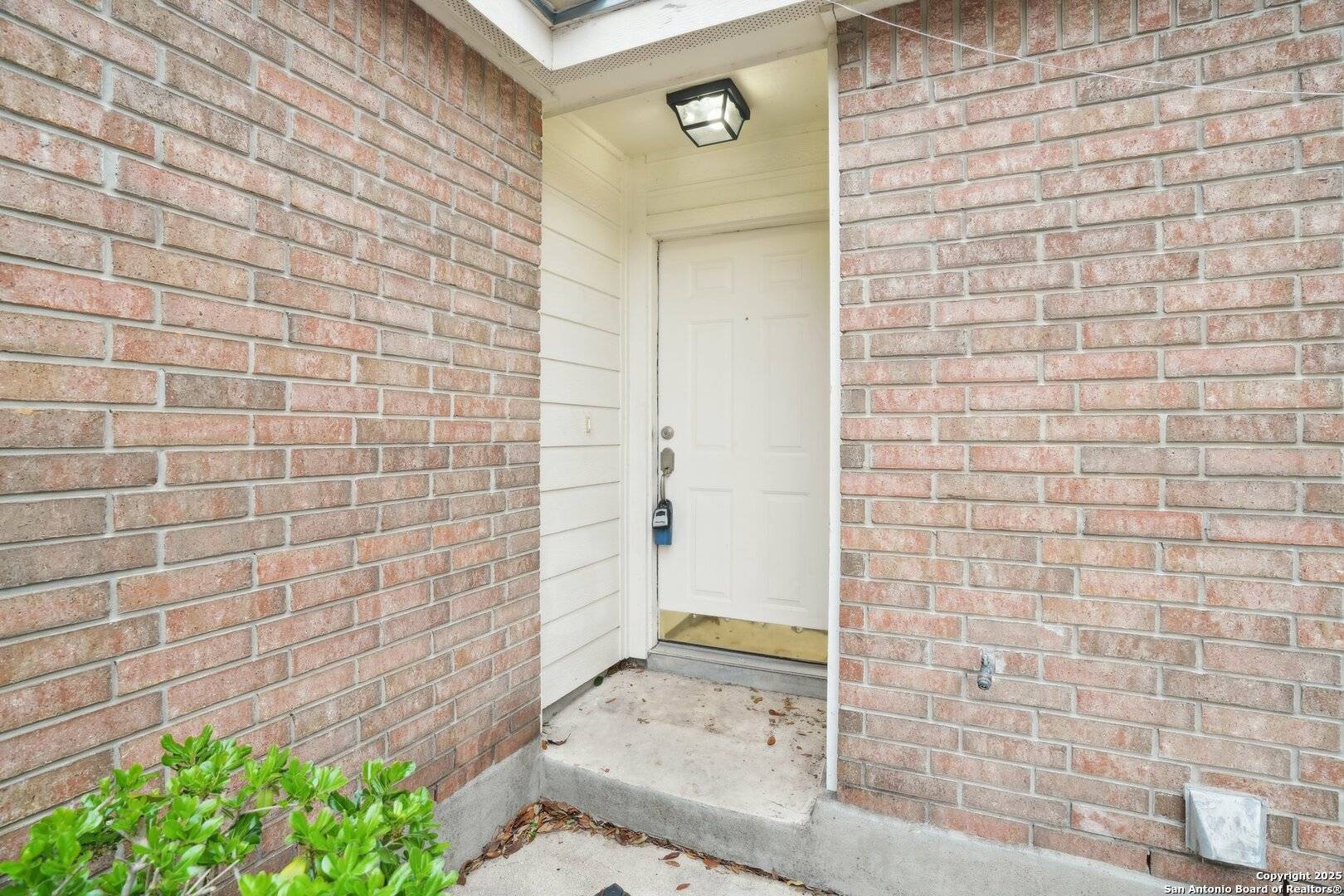 San Antonio, TX 78227,810 CANYON RIDGE DR