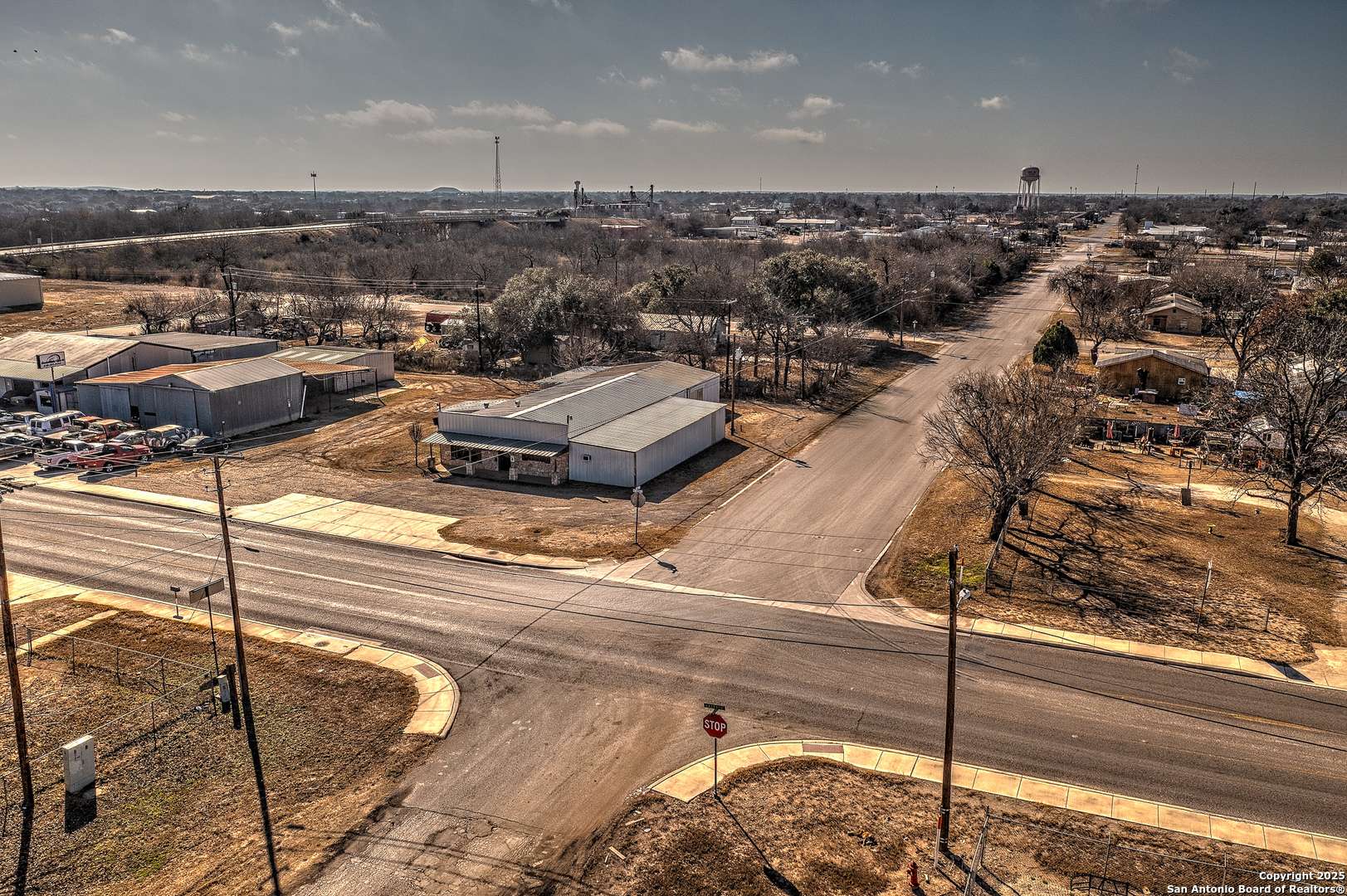 Uvalde, TX 78801-3103,201 ANTONIO ST