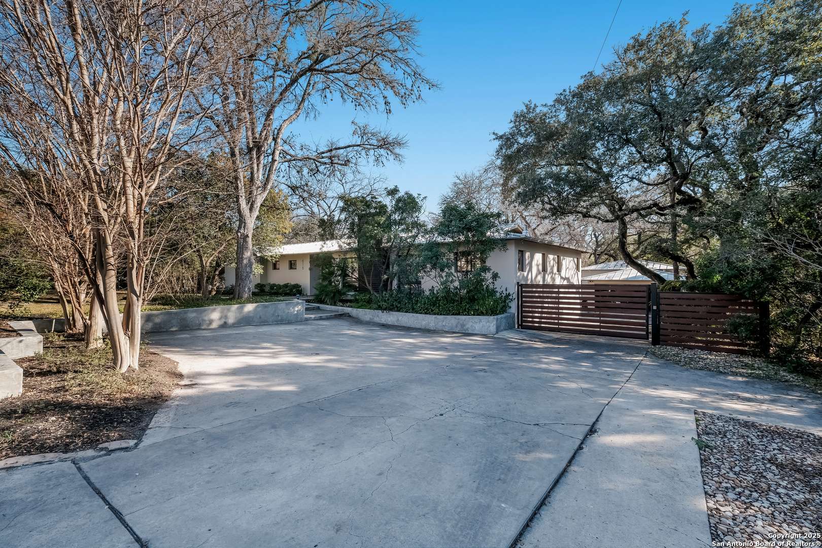 Alamo Heights, TX 78209,616 TUXEDO