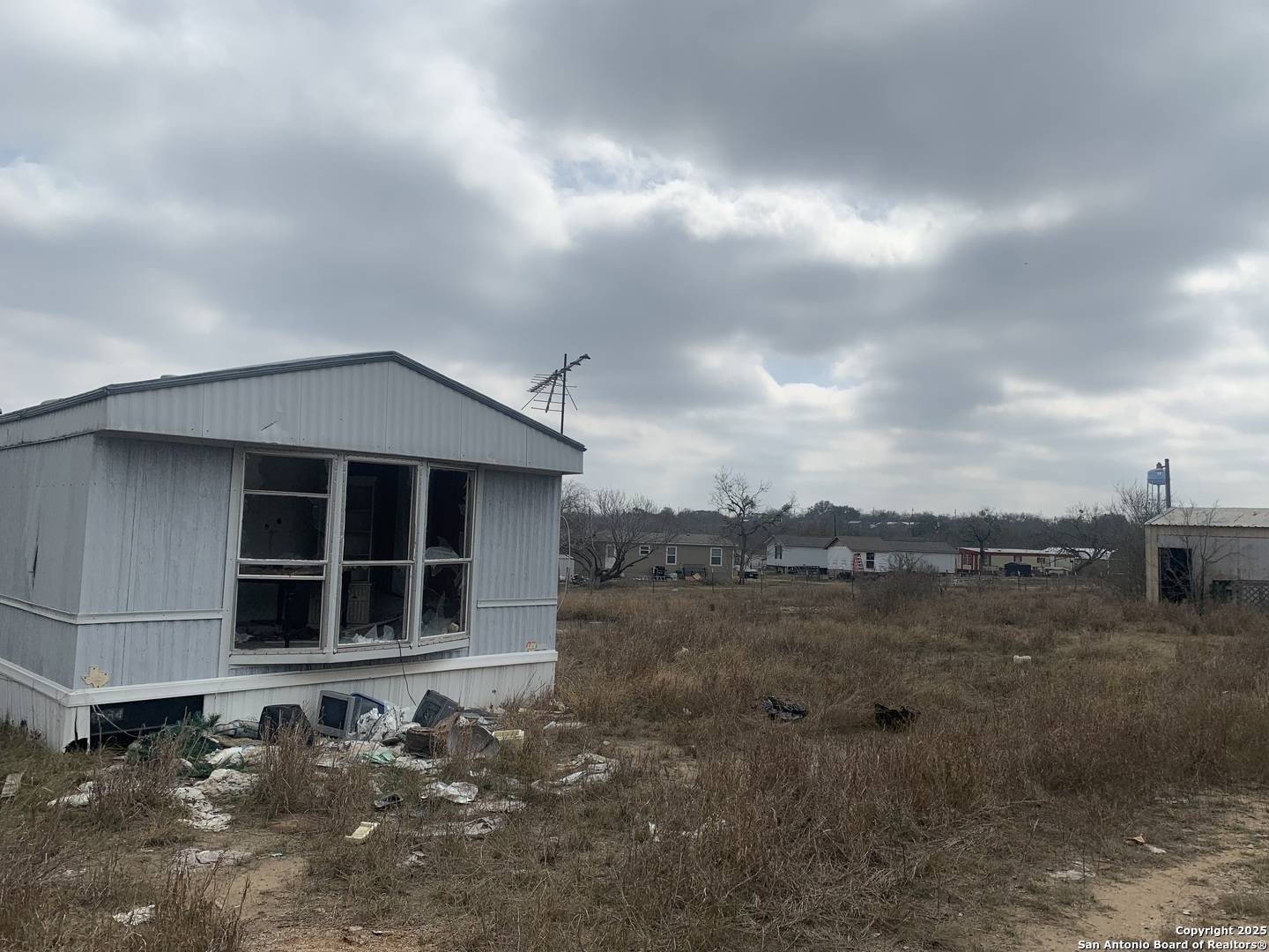Castroville, TX 78009,903 County Road 561