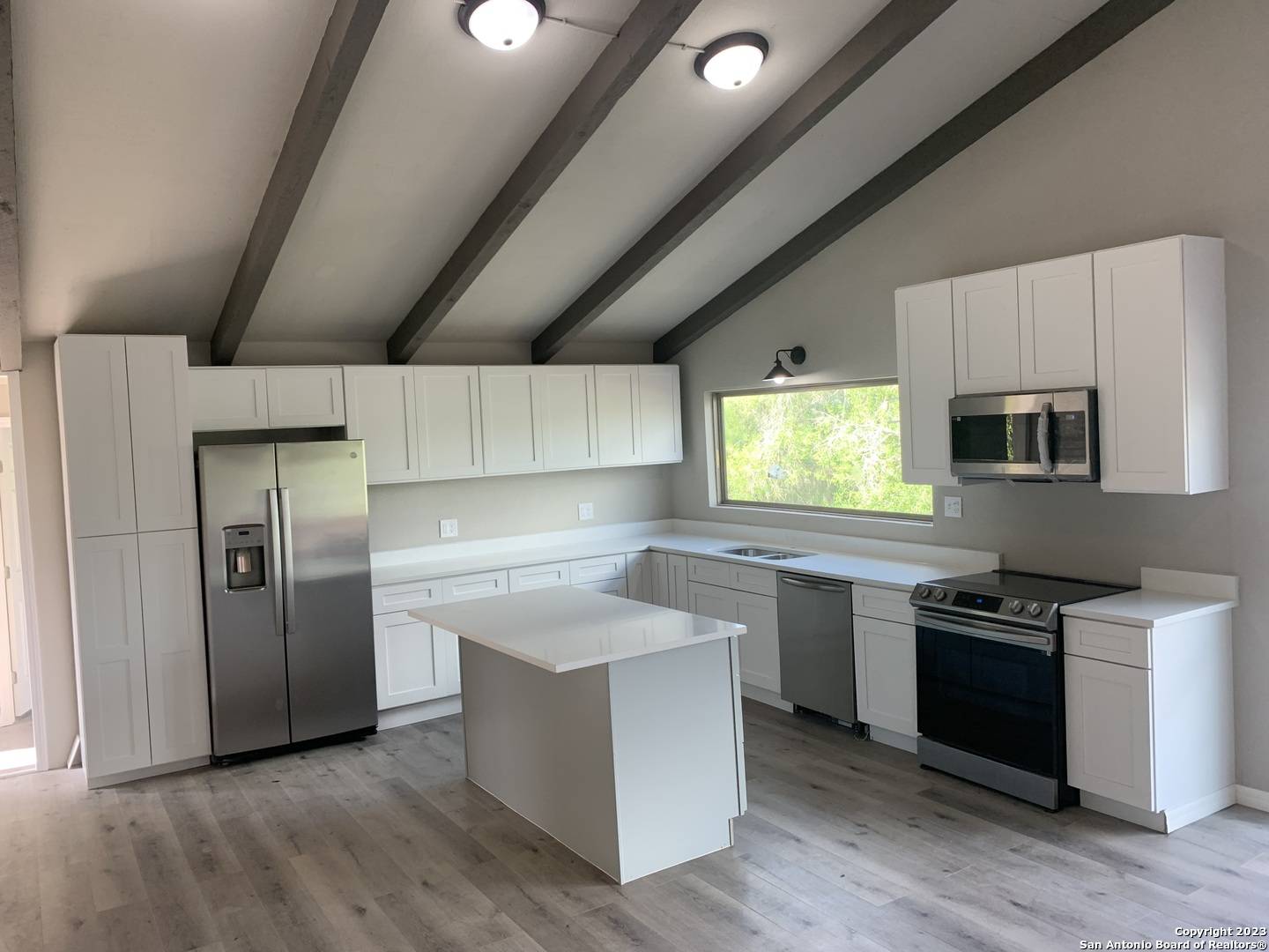 George West, TX 78022,165 buckeye knoll