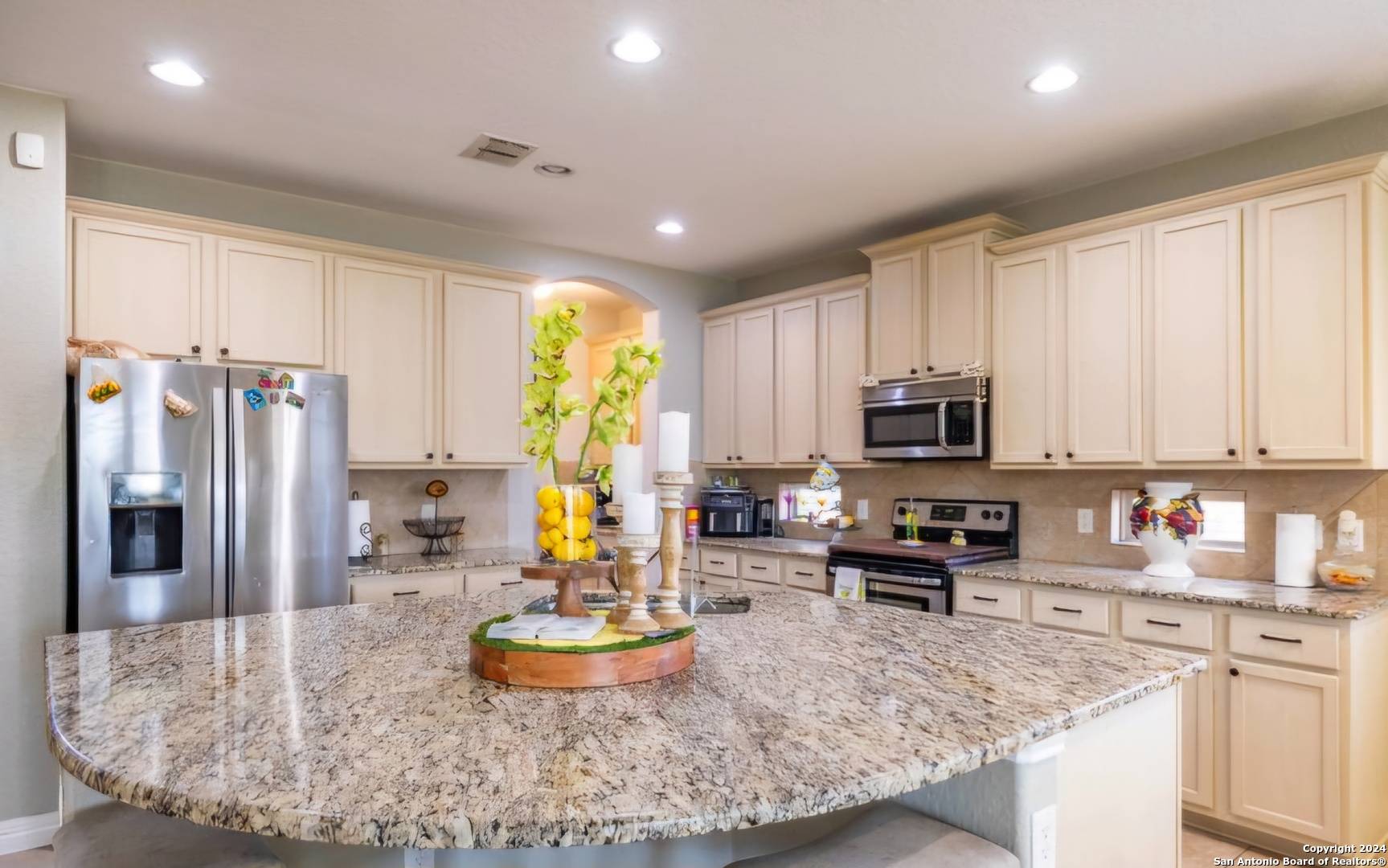 Boerne, TX 78006-3269,113 BENTON DR