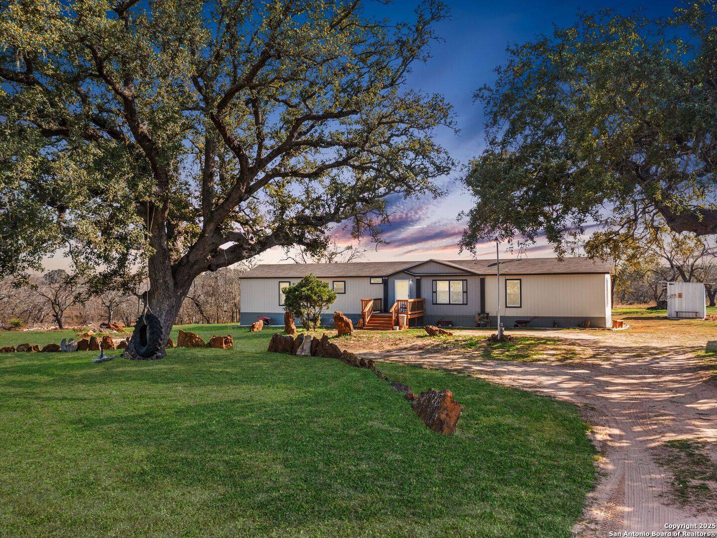 Lytle, TX 78052-3870,170 LOLITA DR