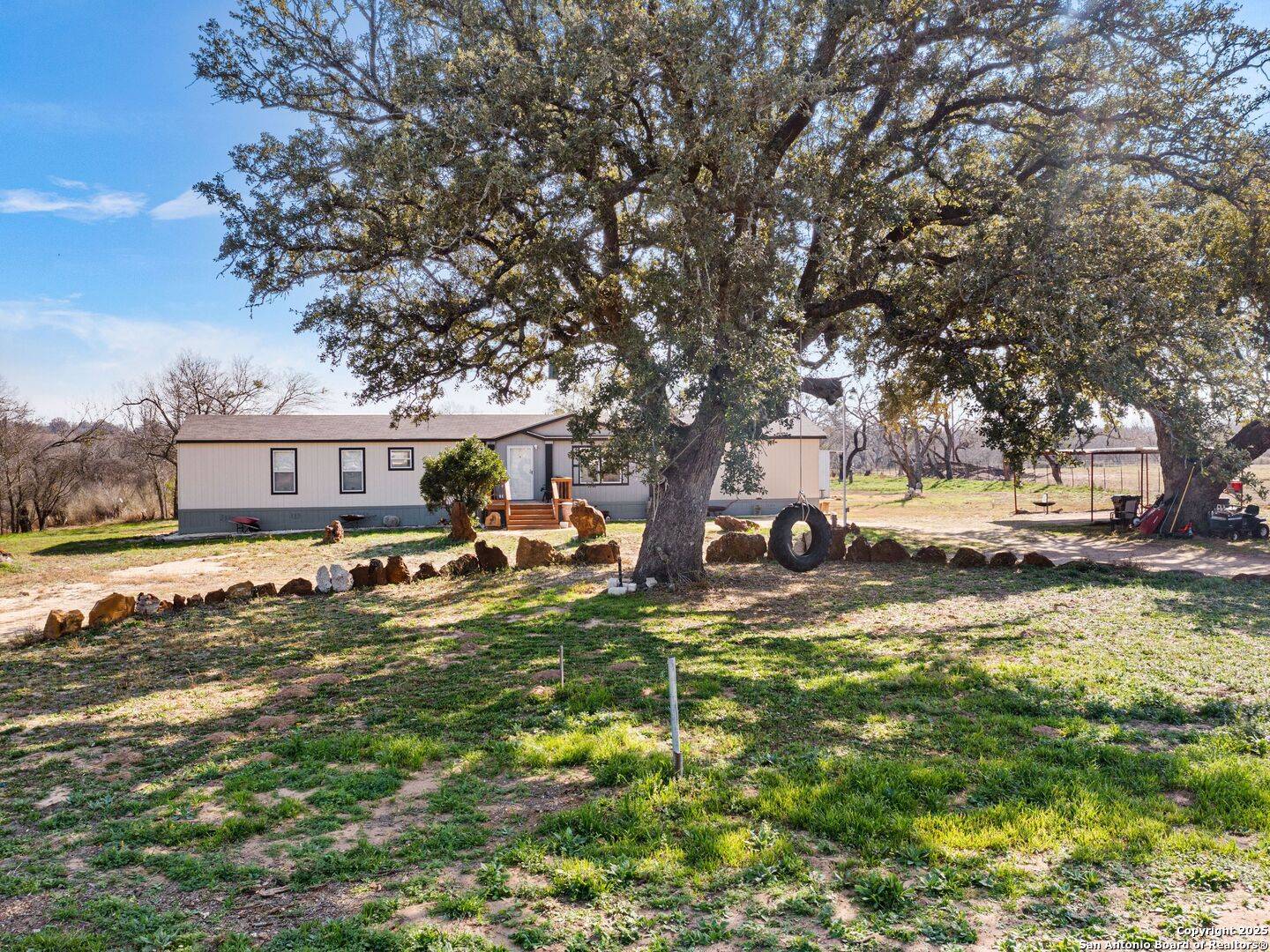 Lytle, TX 78052-3870,170 LOLITA DR