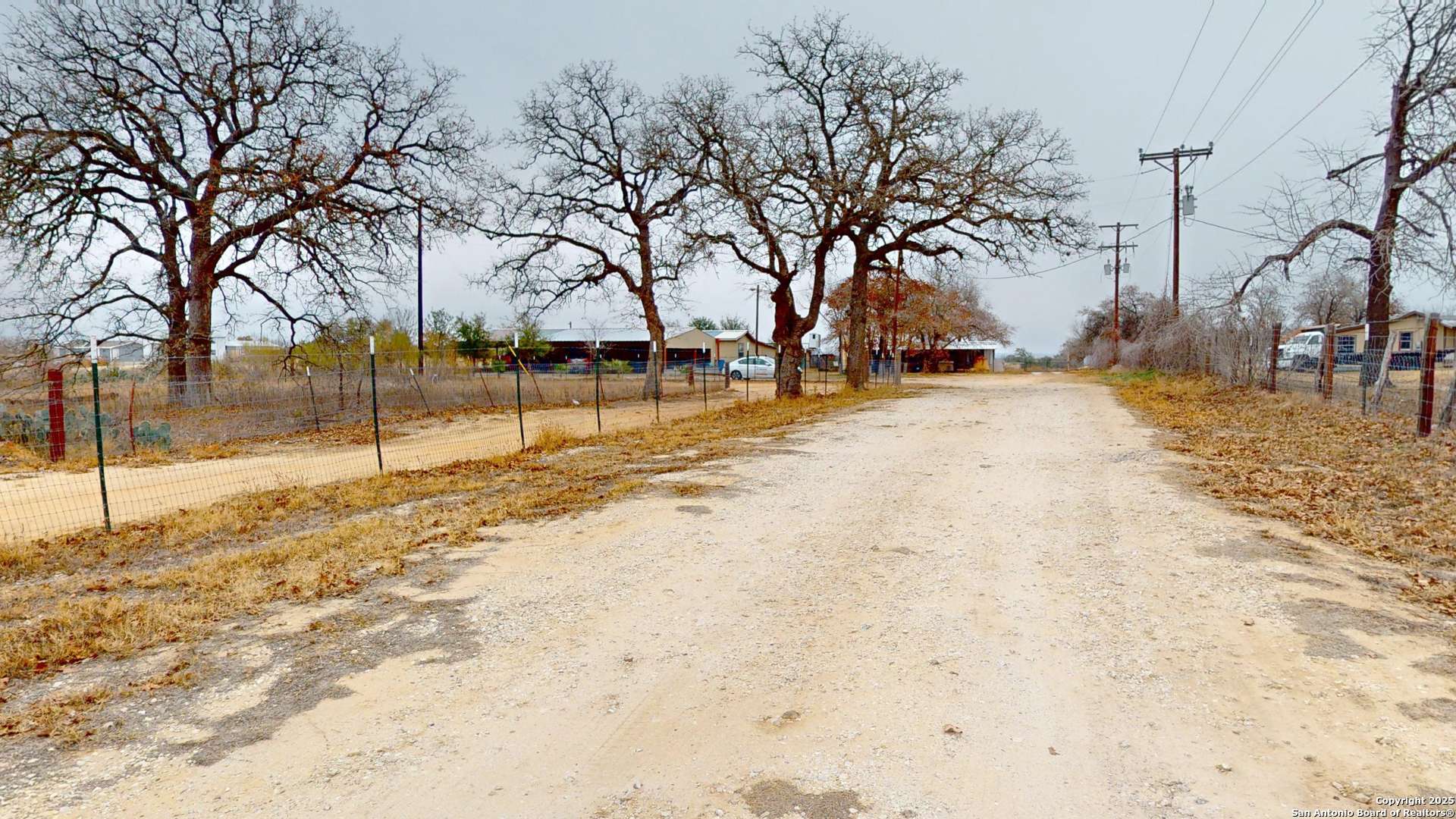 Natalia, TX 78059,997-2 COUNTY ROAD 6723