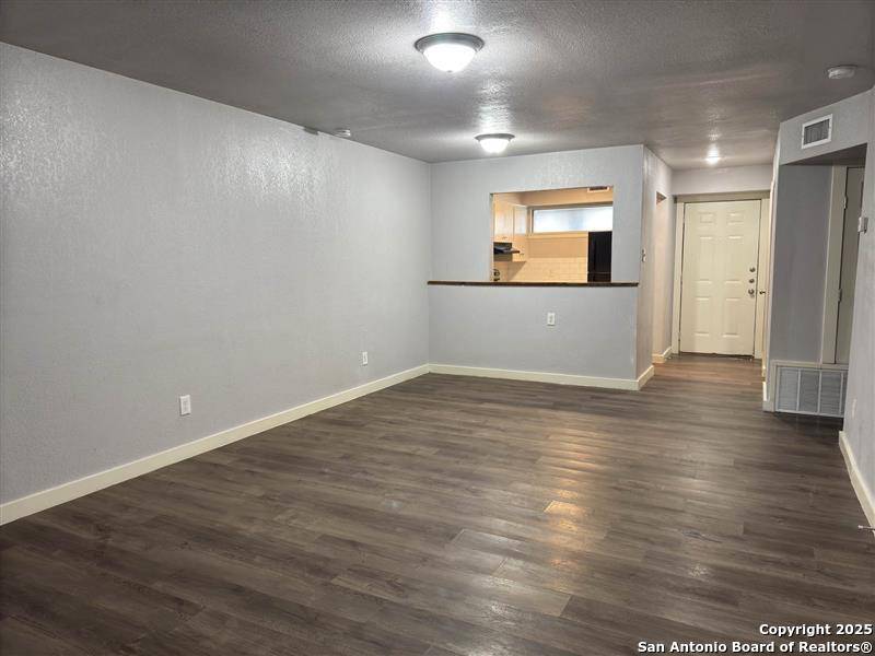 San Antonio, TX 78201-1831,520 GENTLEMAN UNIT 9
