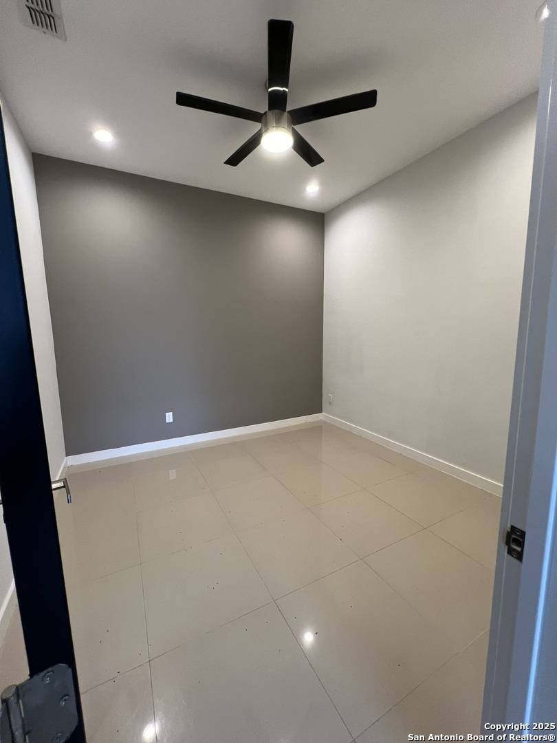 San Benito, TX 78586,221 Abbey St