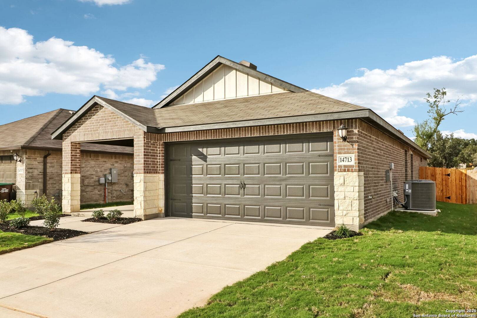 San Antonio, TX 78253,14713 Rainwater Trail