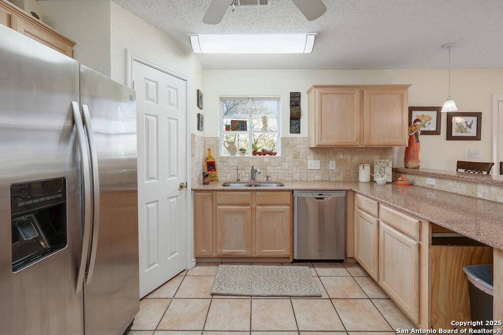 Luling, TX 78648,3781 IVY SWITCH RD.