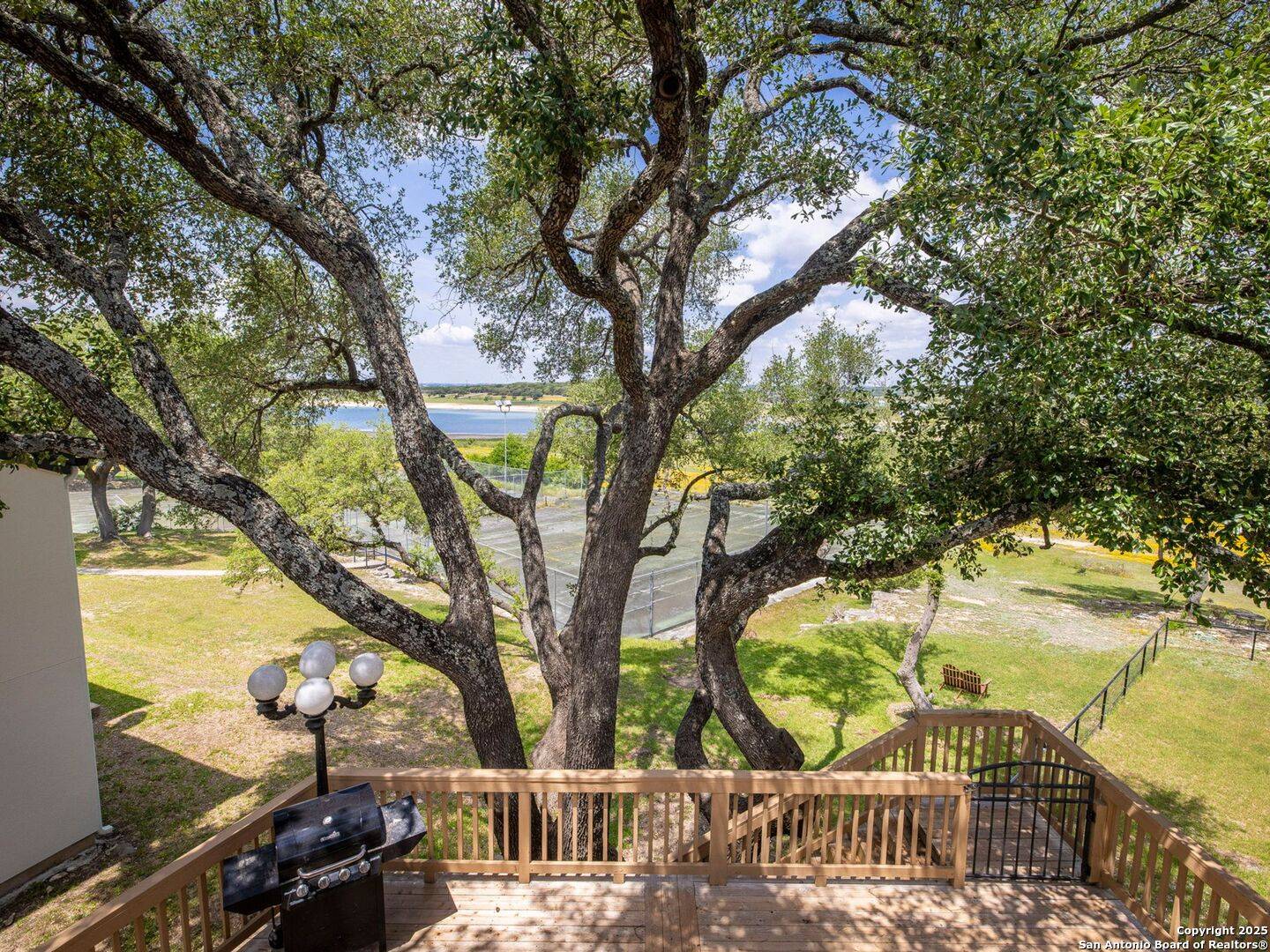 Canyon Lake, TX 78133-3318,1048 PARKVIEW DR