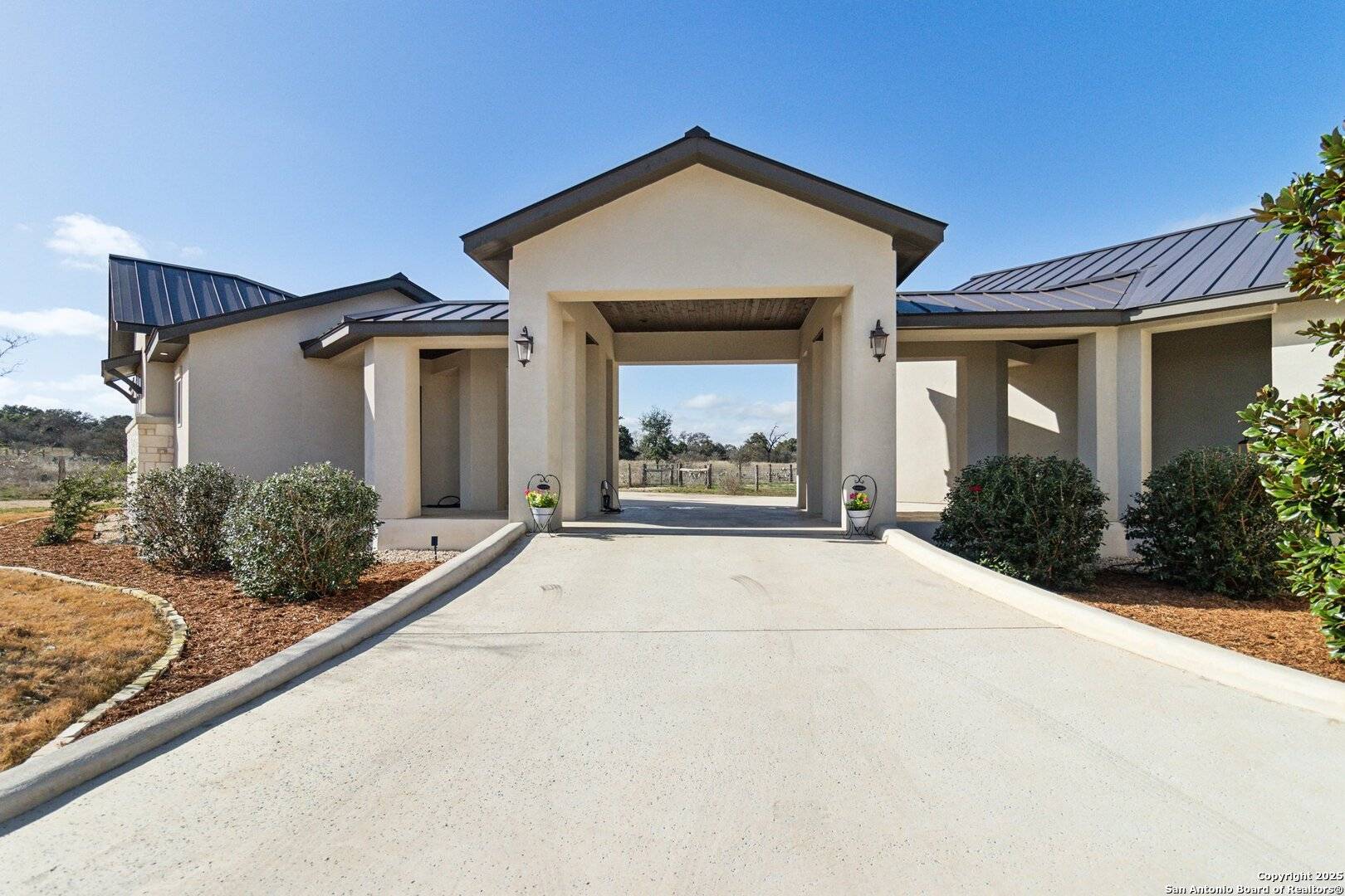 Boerne, TX 78006-8370,16 Taylor Rdg