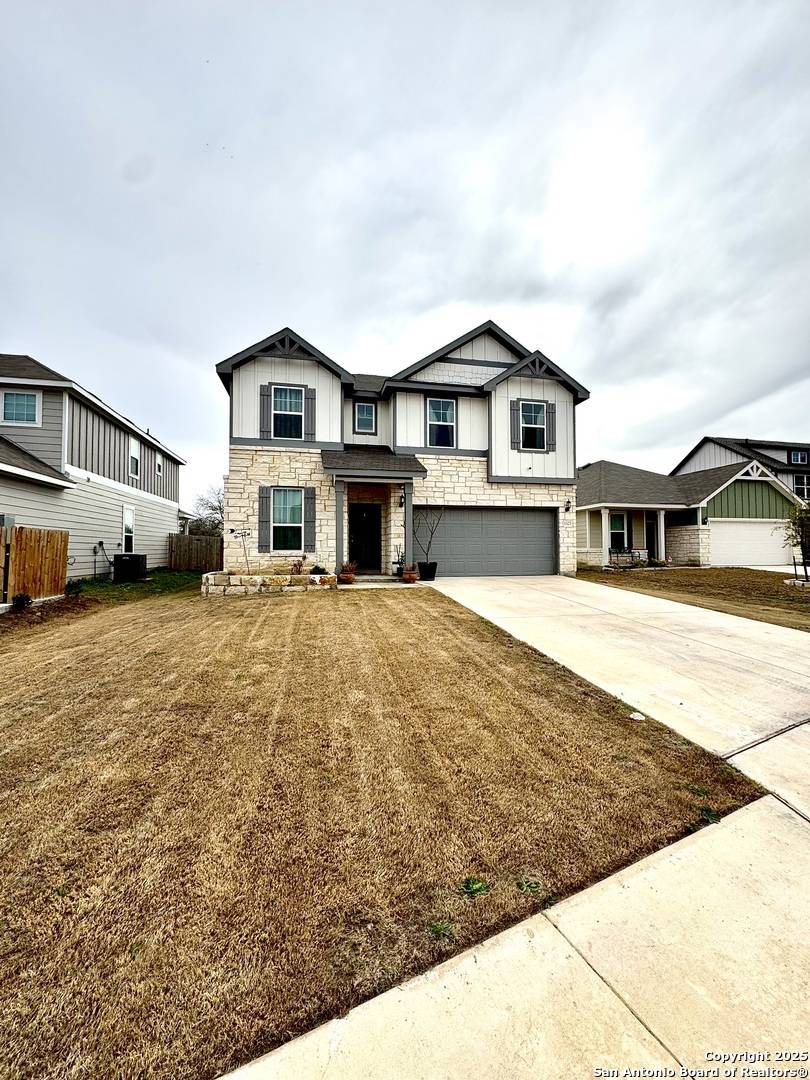 Seguin, TX 78155,1325 BLACK BALSAM