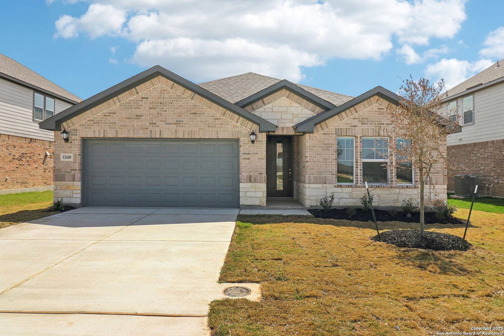 Schertz, TX 78154,12610 Winding Butte