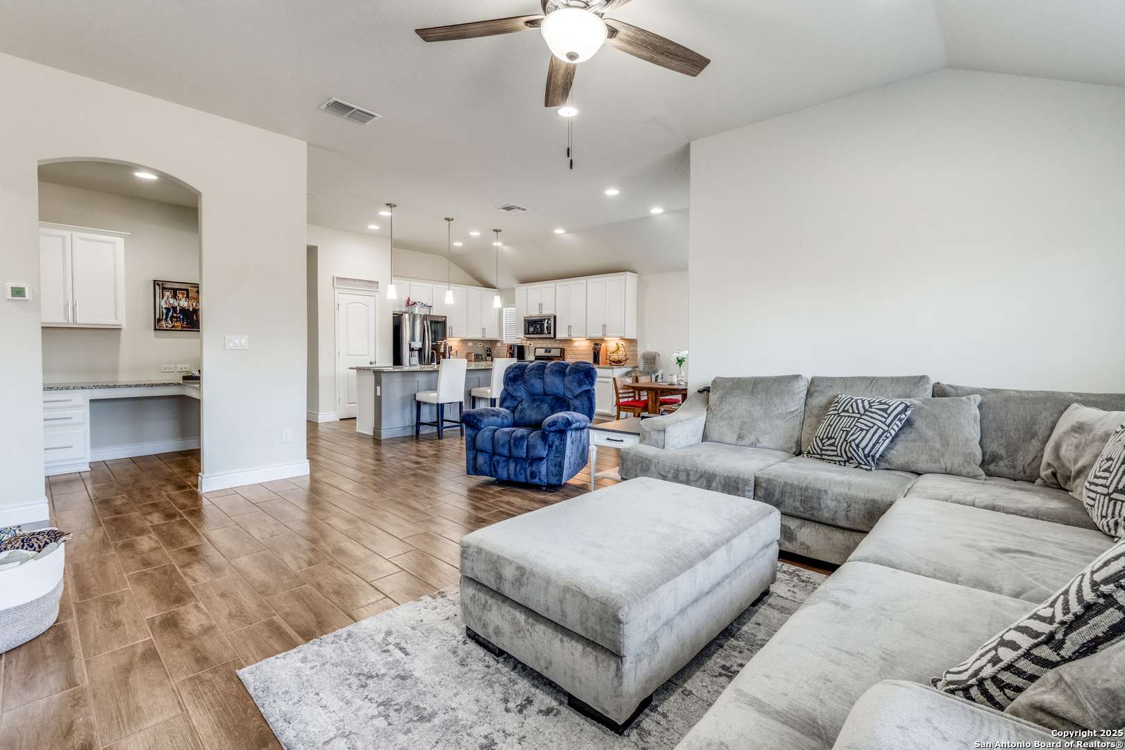 San Antonio, TX 78254,12131 Coyote Ranch