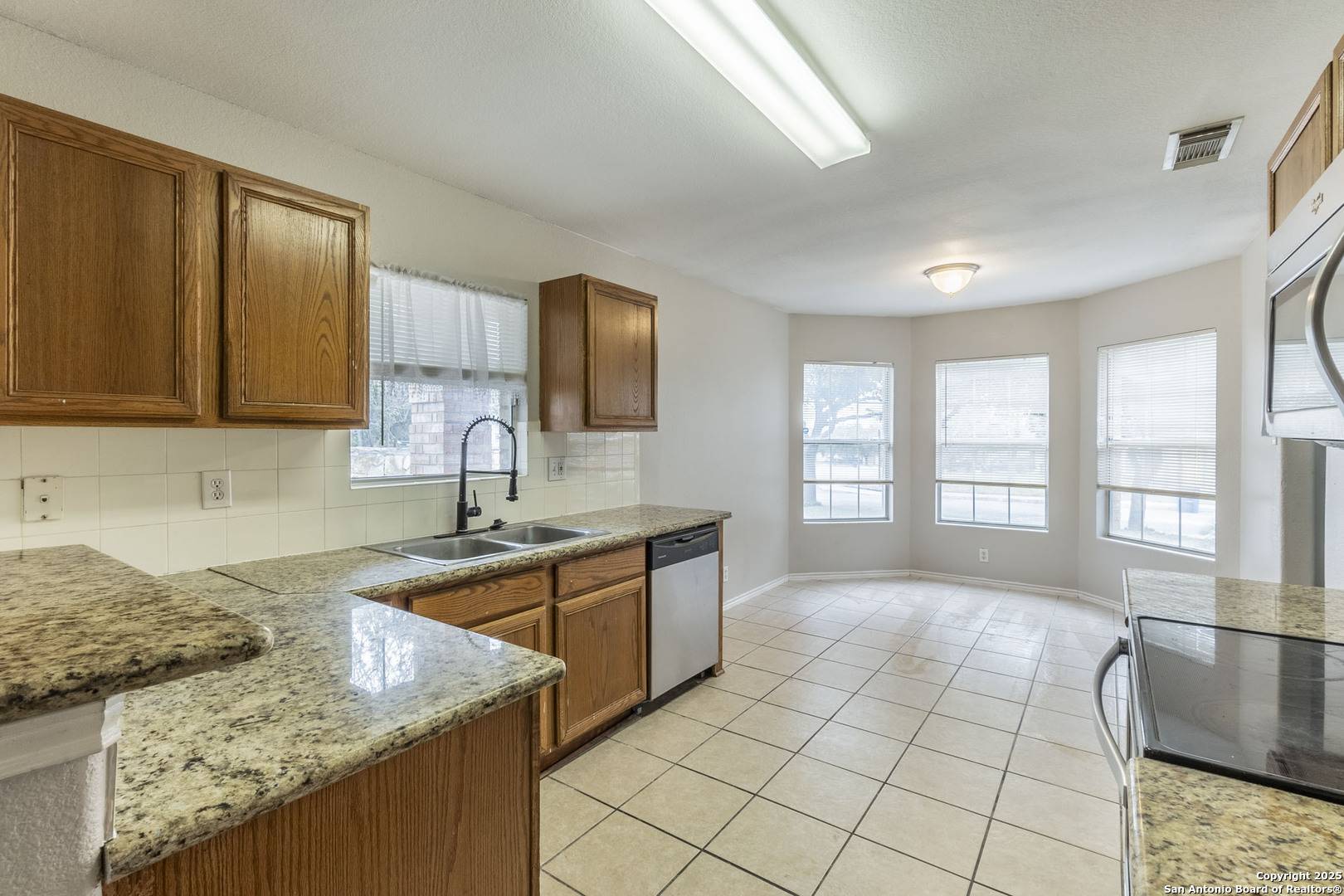San Antonio, TX 78247,14127 Wetmore