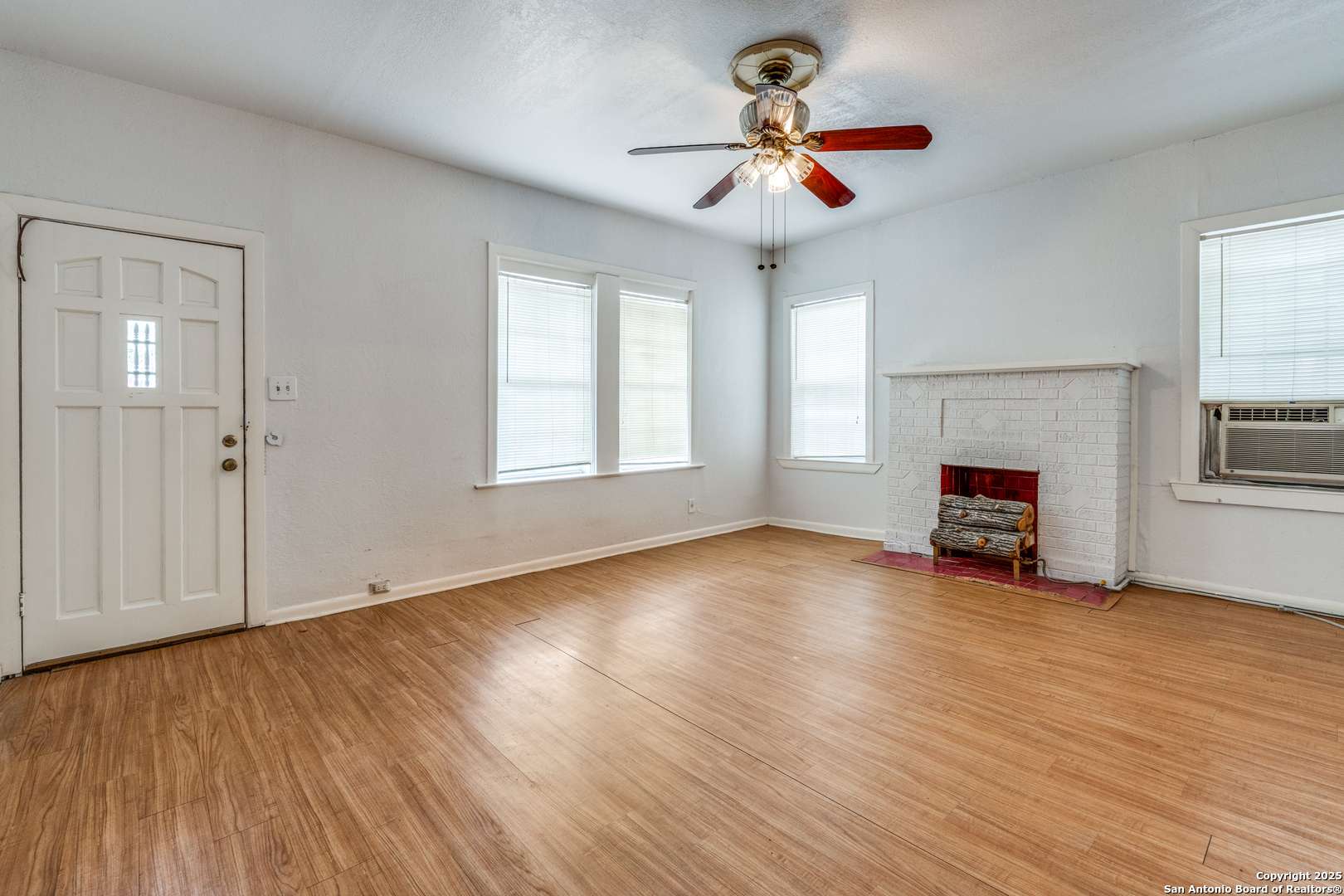 San Antonio, TX 78201,1145 W French Pl