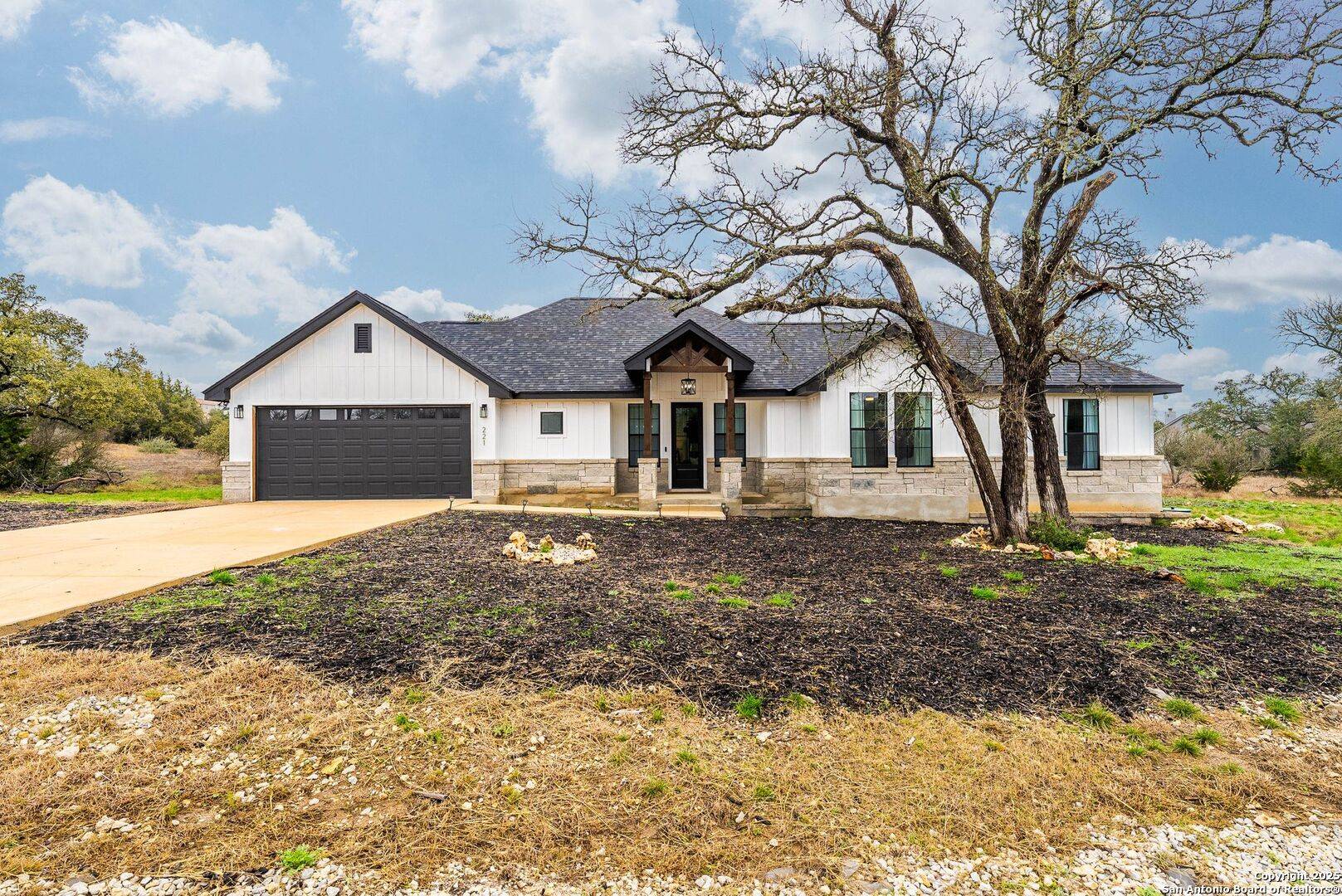 Blanco, TX 78606,221 George Dolson