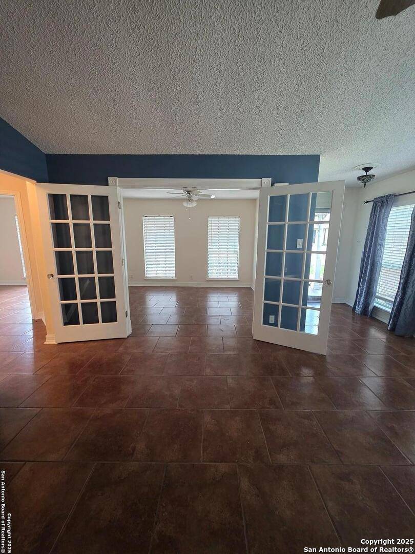 San Antonio, TX 78249-3113,5970 WOODRIDGE CV