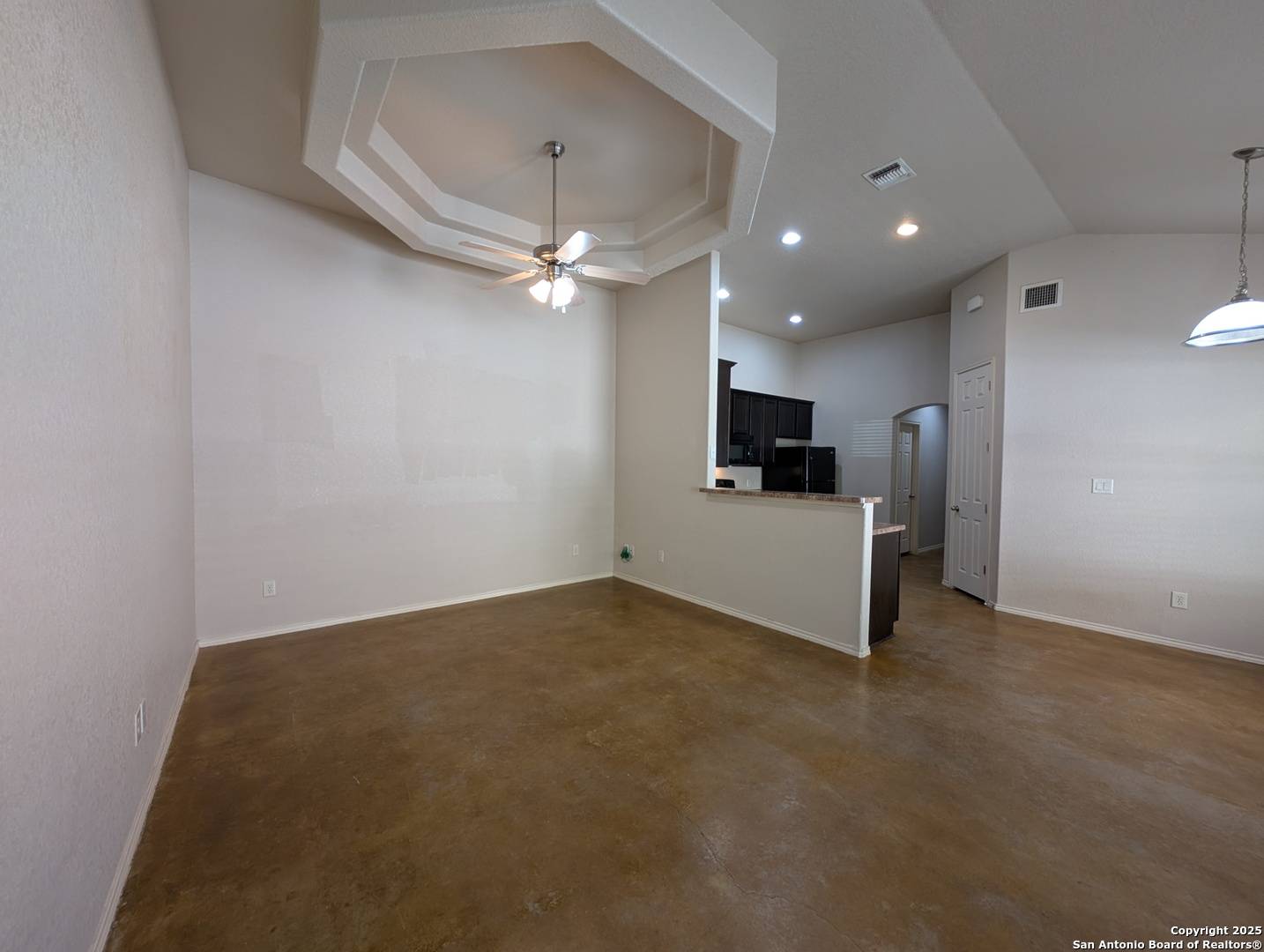 New Braunfels, TX 78130-3493,208 ANNE LOUISE DR