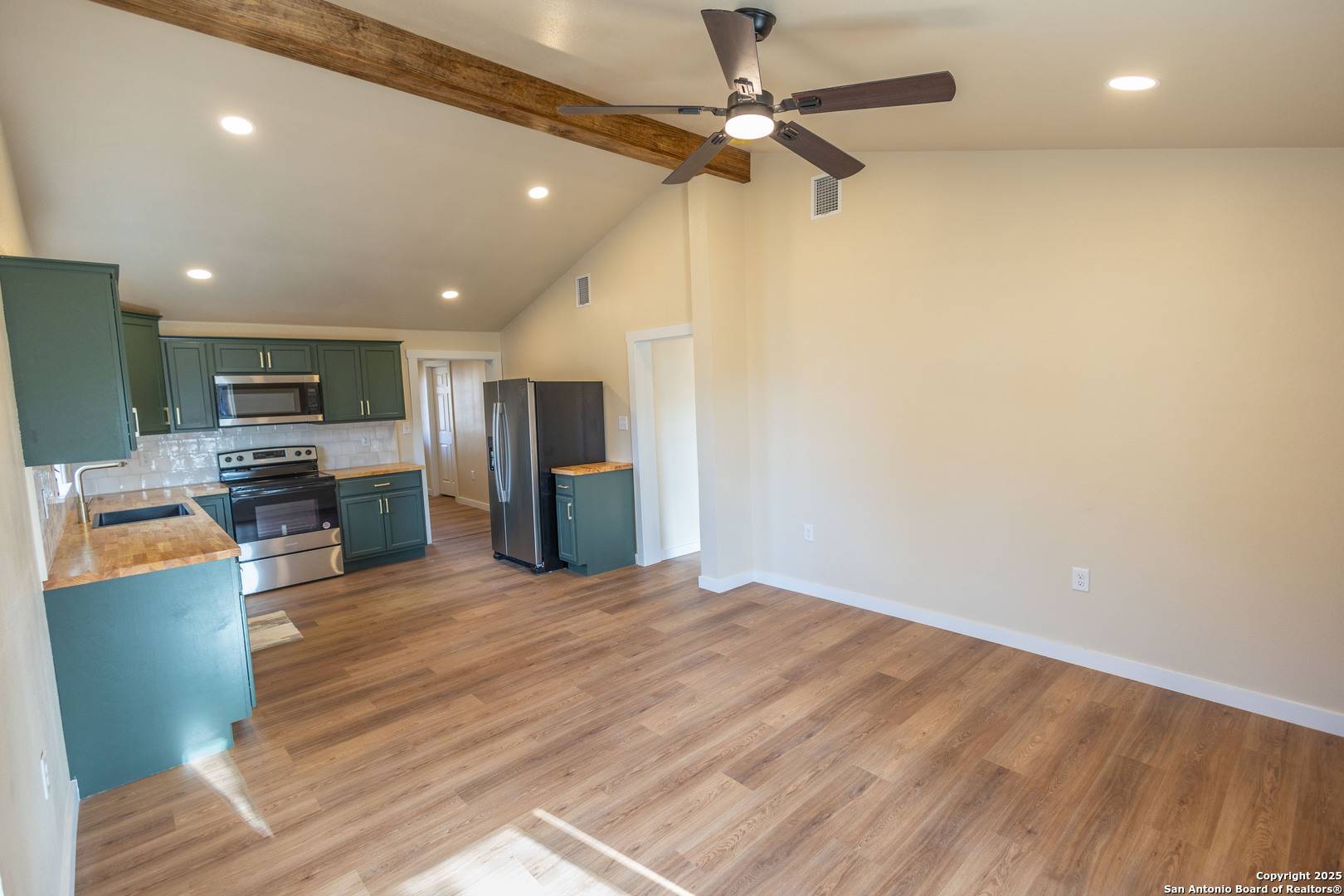 Uvalde, TX 78801,114 TUCKER ST