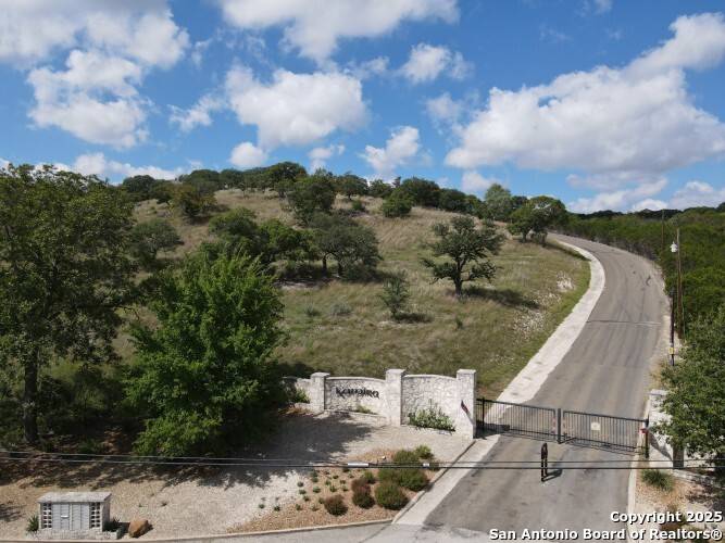 Kerrville, TX 78028,296 KAMIRA DR