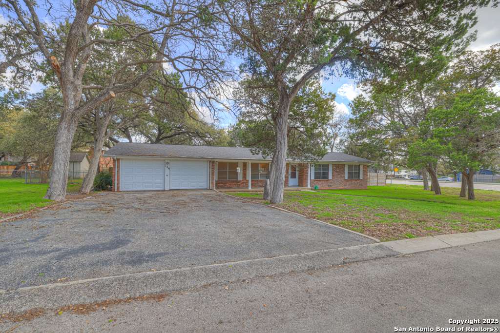 New Braunfels, TX 78130,126 Deer Trot