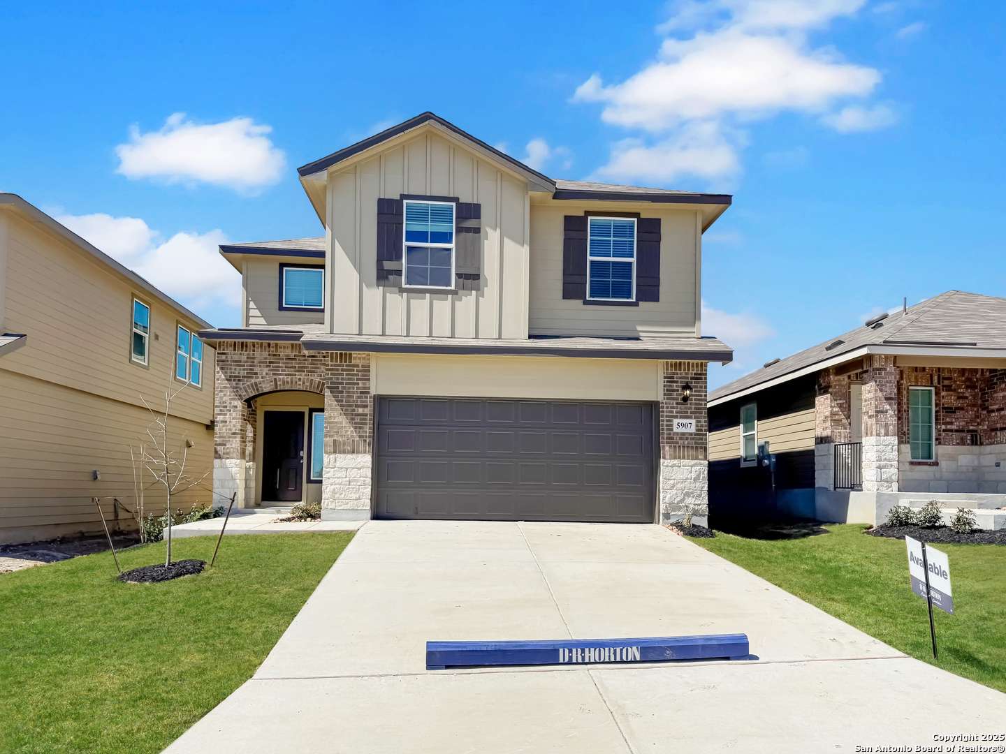 San Antonio, TX 78245,5907 Hartley Home