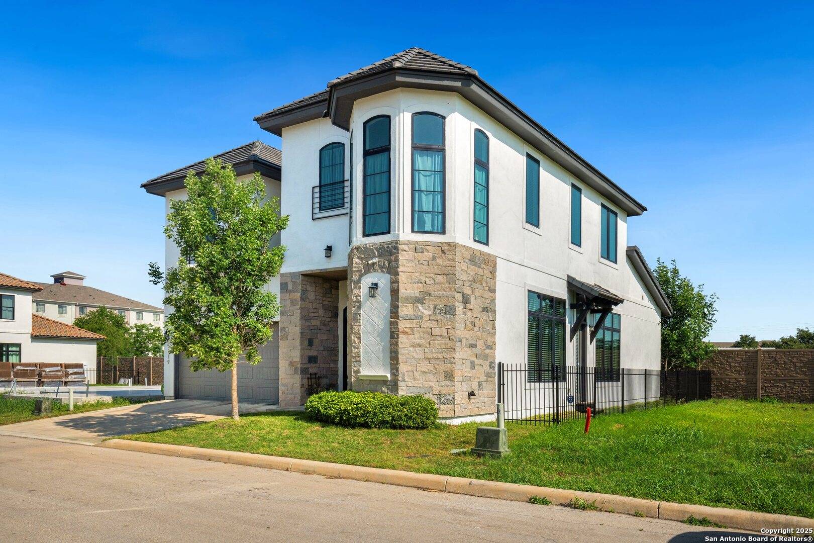 San Antonio, TX 78249,5219 Breeze Wy