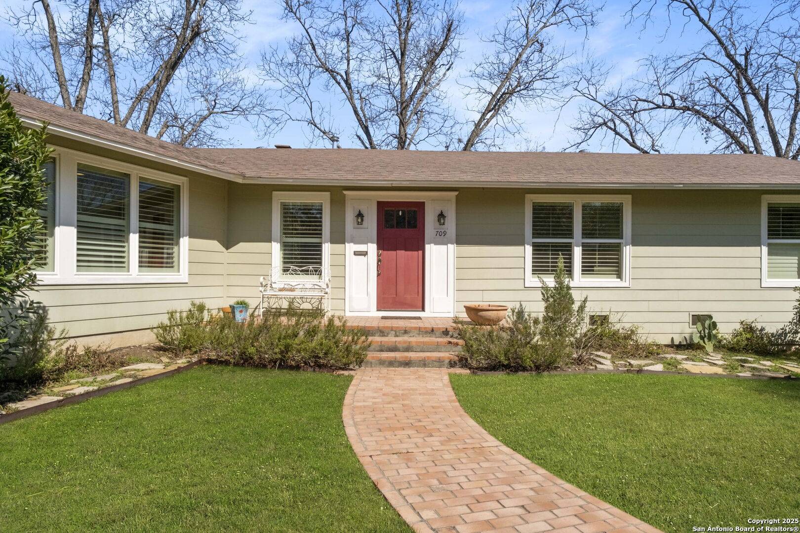 San Antonio, TX 78209,709 CANTERBURY HILL