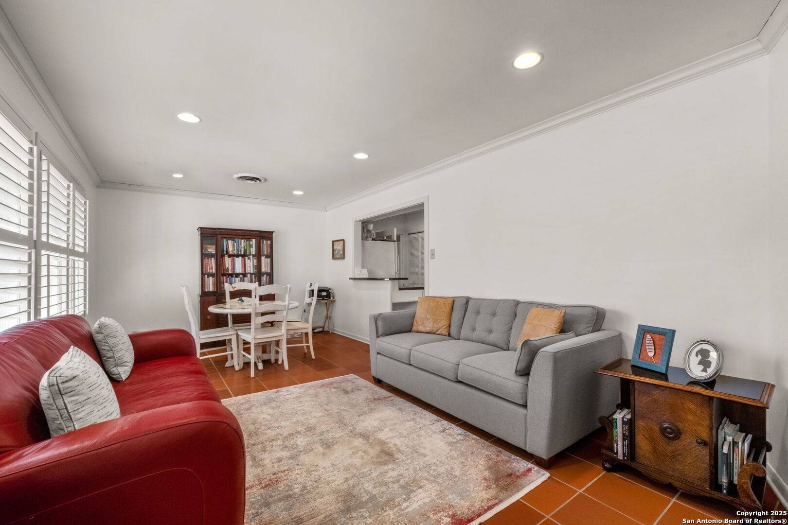 San Antonio, TX 78209,709 CANTERBURY HILL