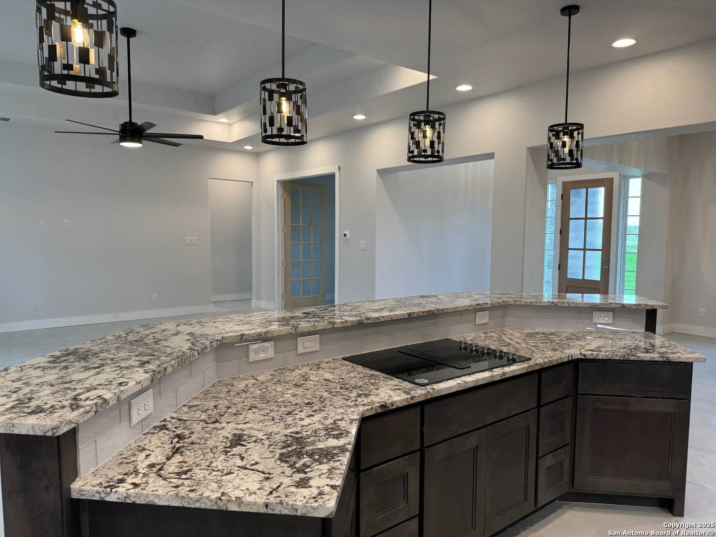 Floresville, TX 78114,692 County Road 320
