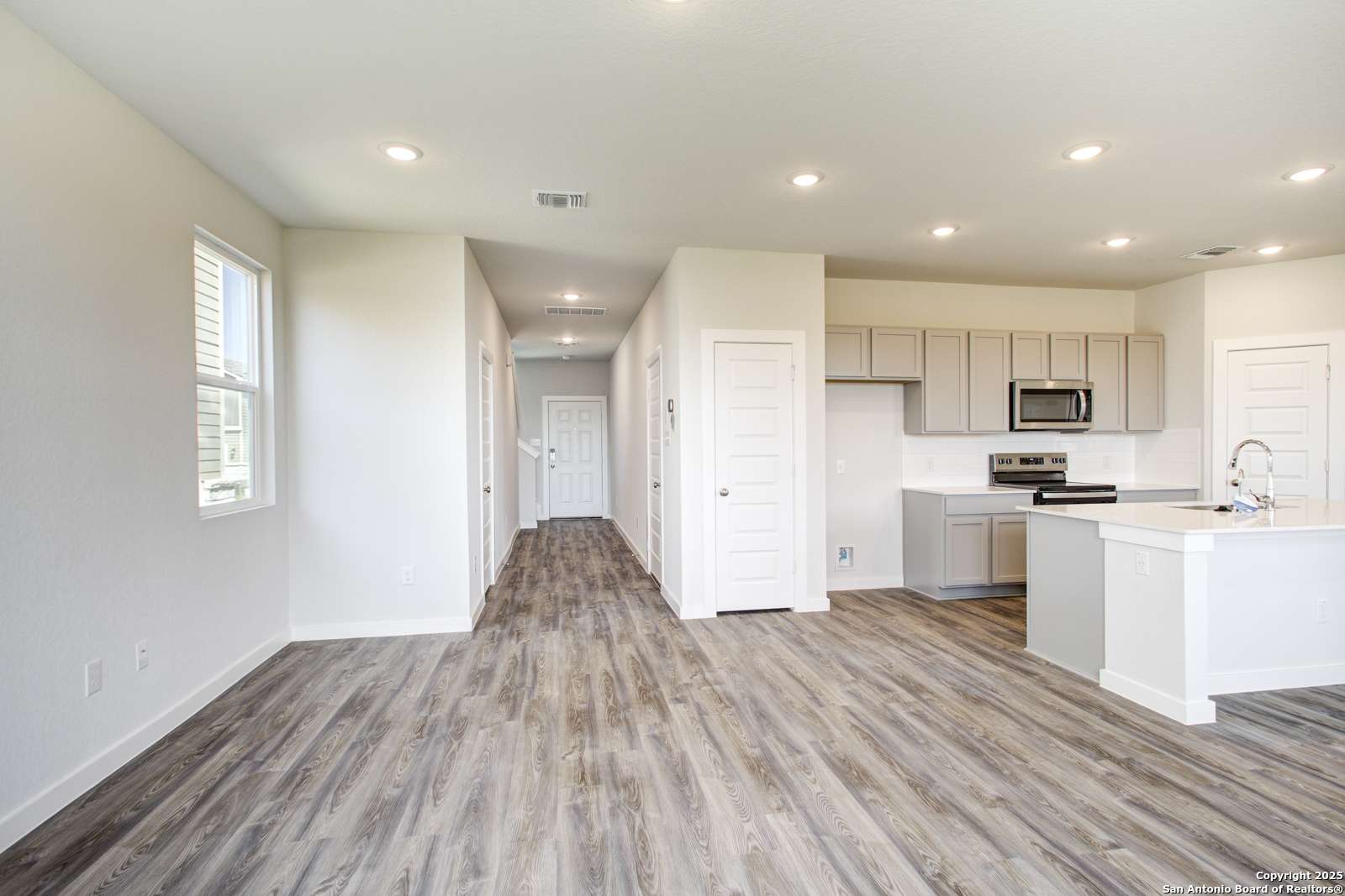 San Antonio, TX 78224,2526 RAMBO DRIVE