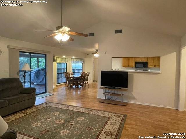 New Braunfels, TX 78132,1049 Summit Ridge