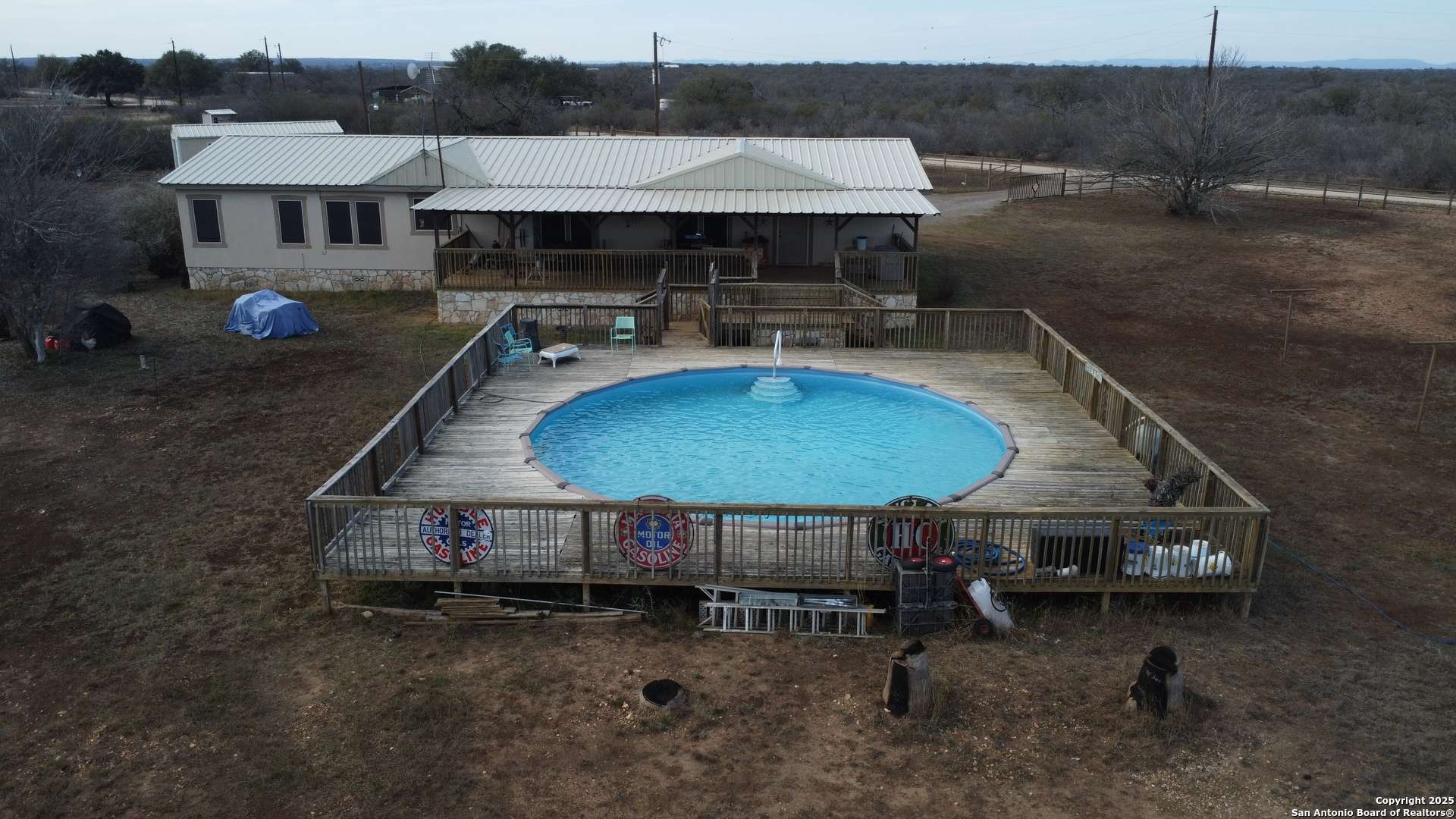 Dhanis, TX 78850,498 Pr 4222