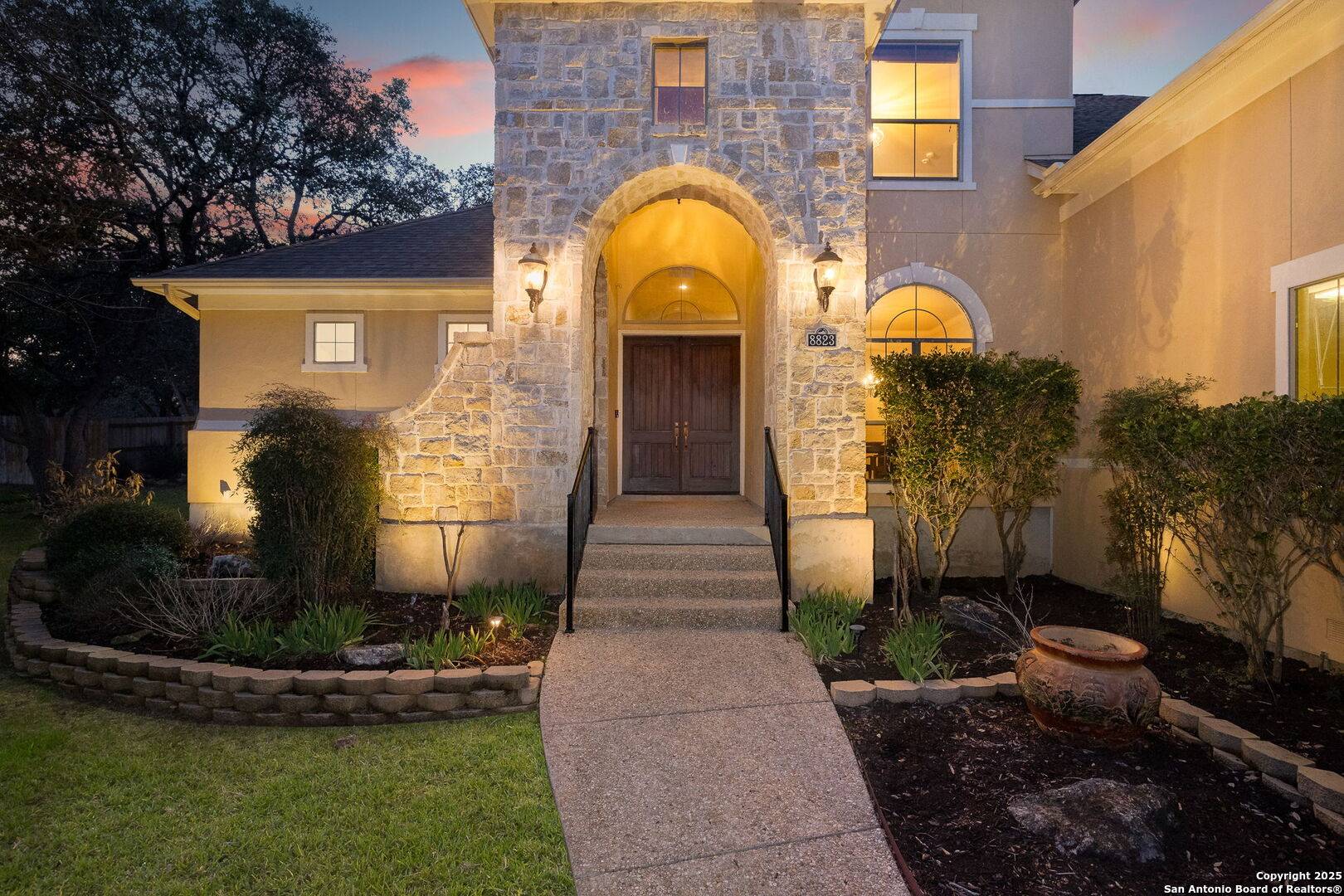 San Antonio, TX 78266,8823 Cherokee