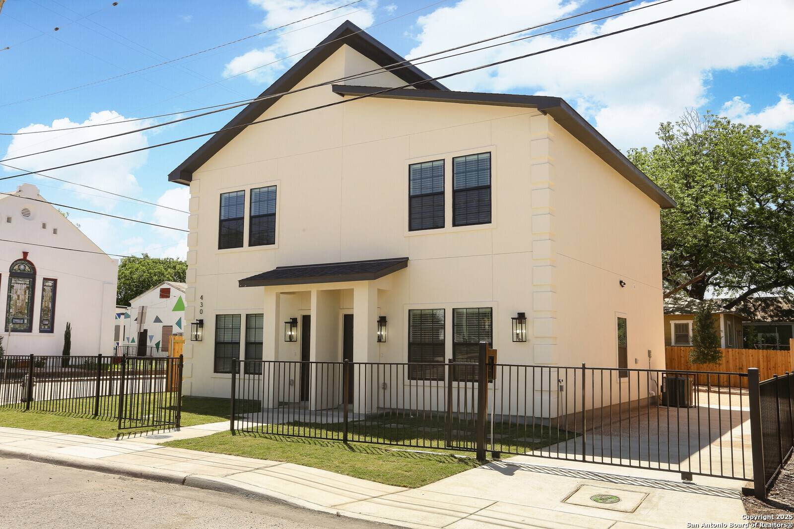 San Antonio, TX 78203,430 Montana