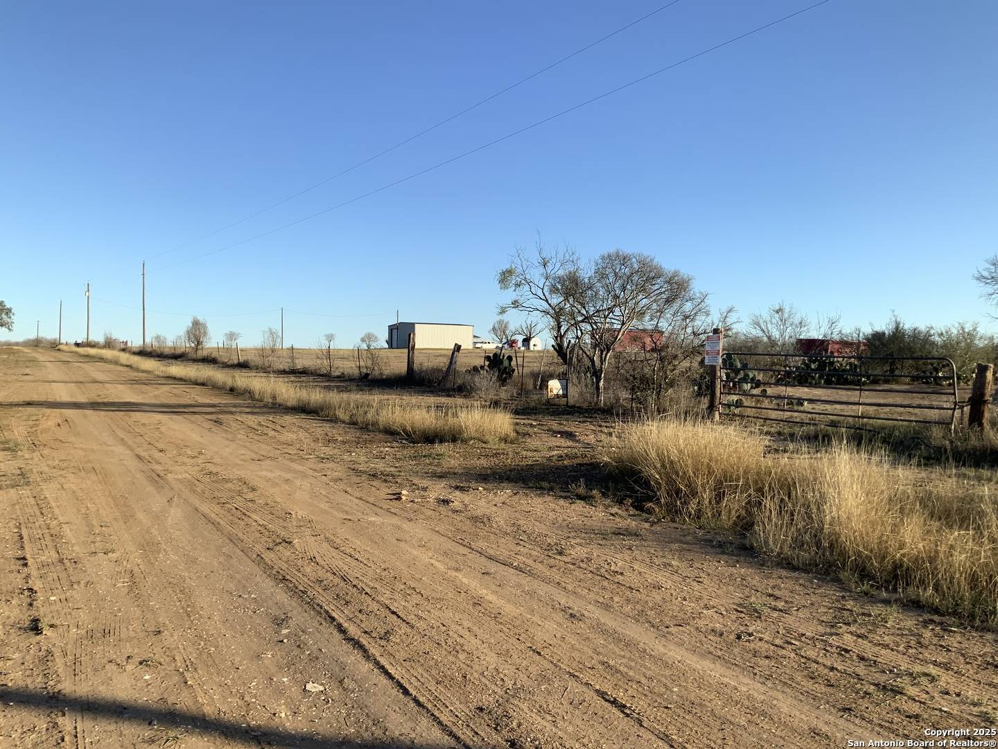 Poteet, TX 78011,SV-49 LOT 2 Fm 1333