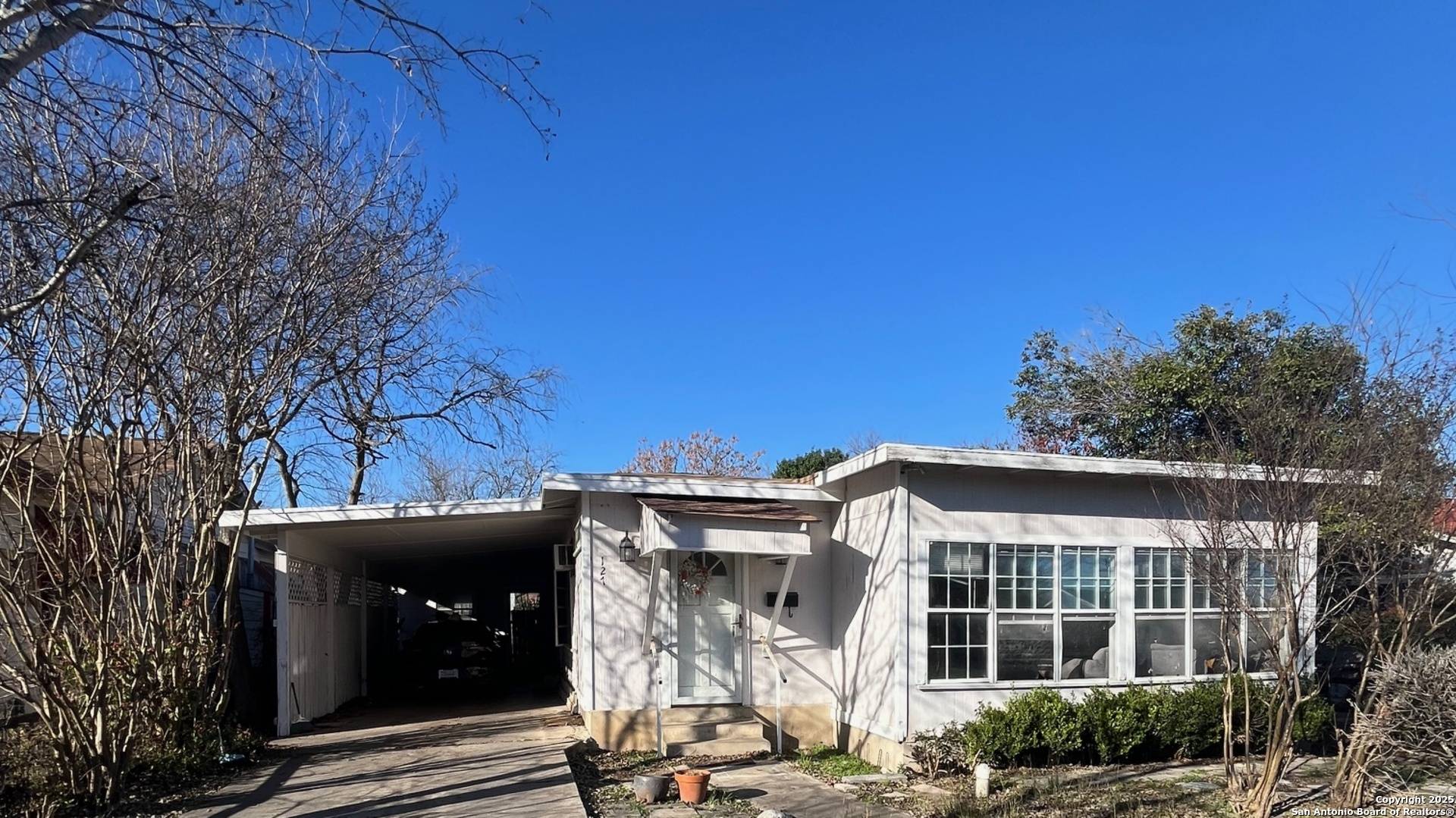 San Antonio, TX 78223,127 Grecian Dr