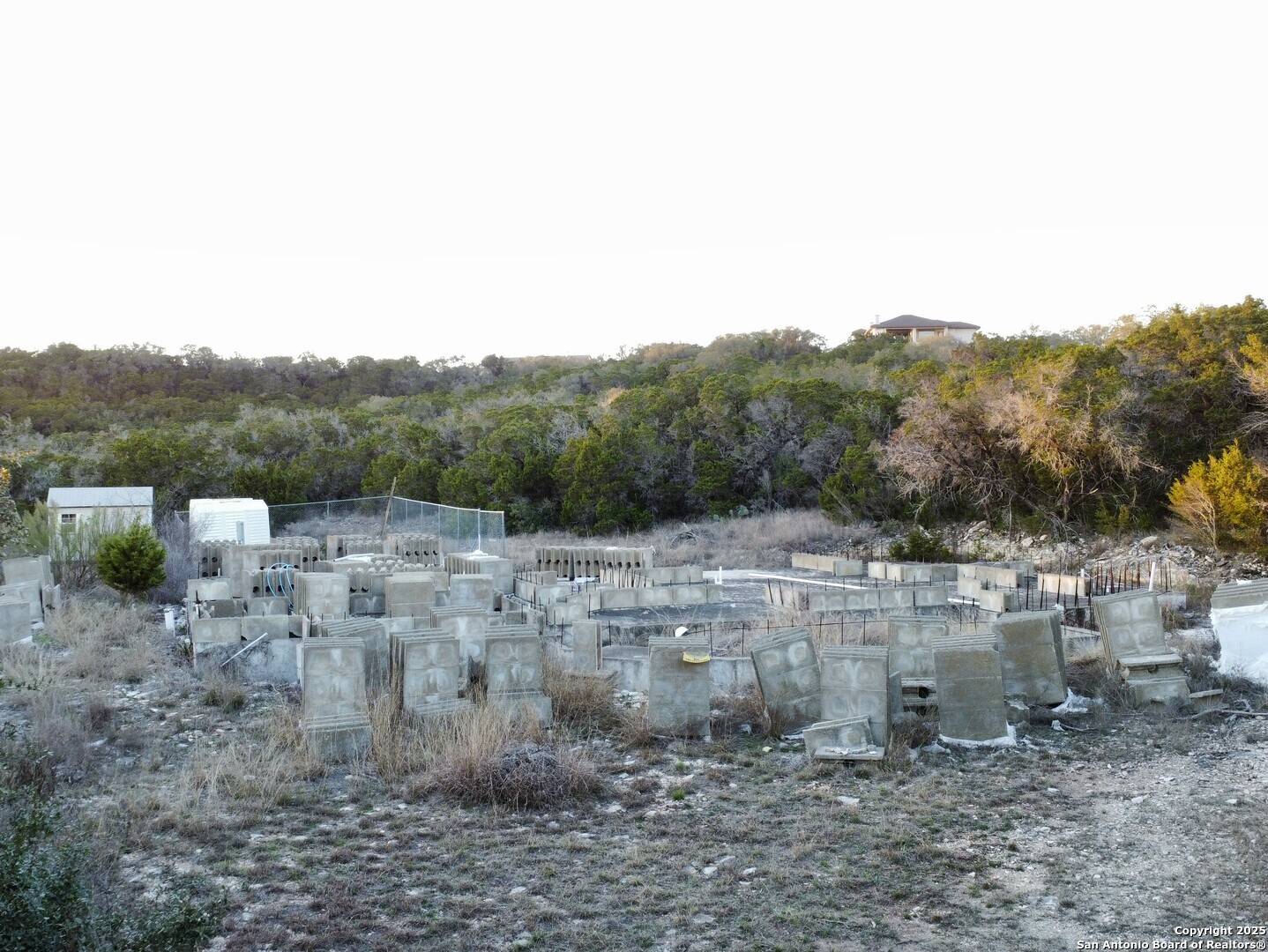 Mico, TX 78056,1025 County Road 273